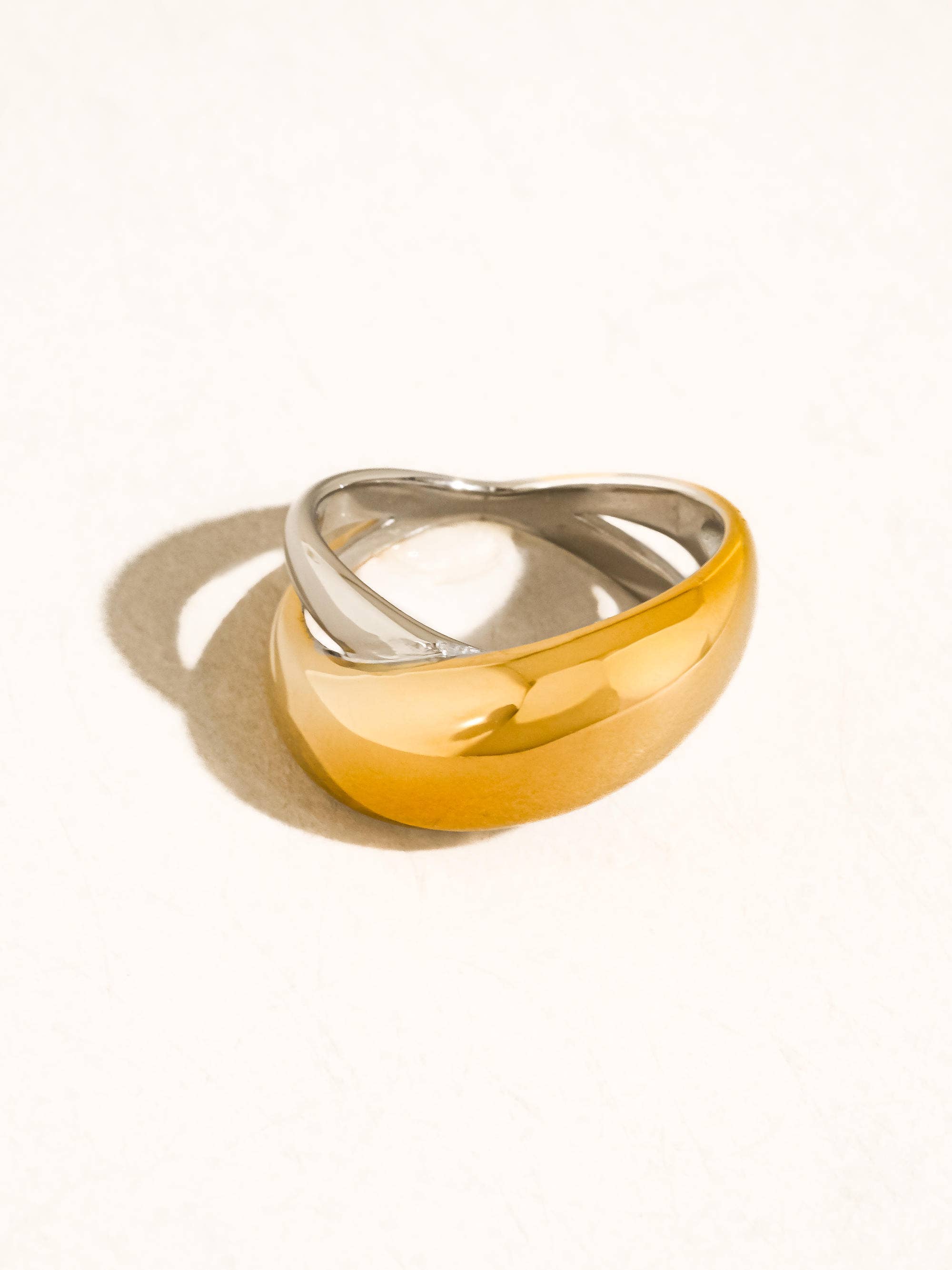 Flânerie Almare 18K Gold Non-Tarnish Two Tone Dome Band Ring