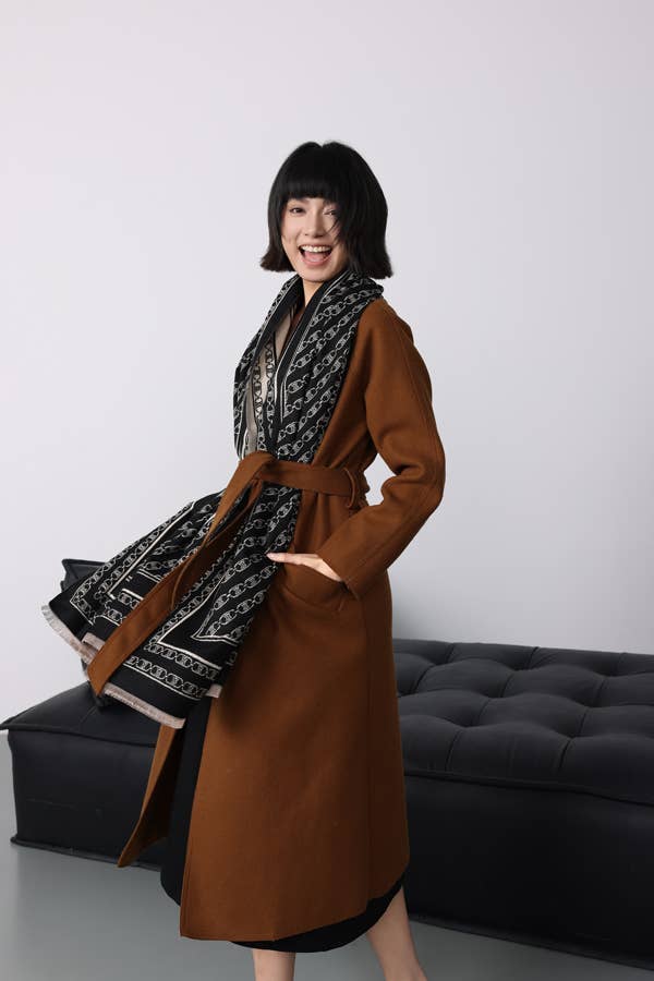 Winding River Black / White Equine Chain Reversible Wrap