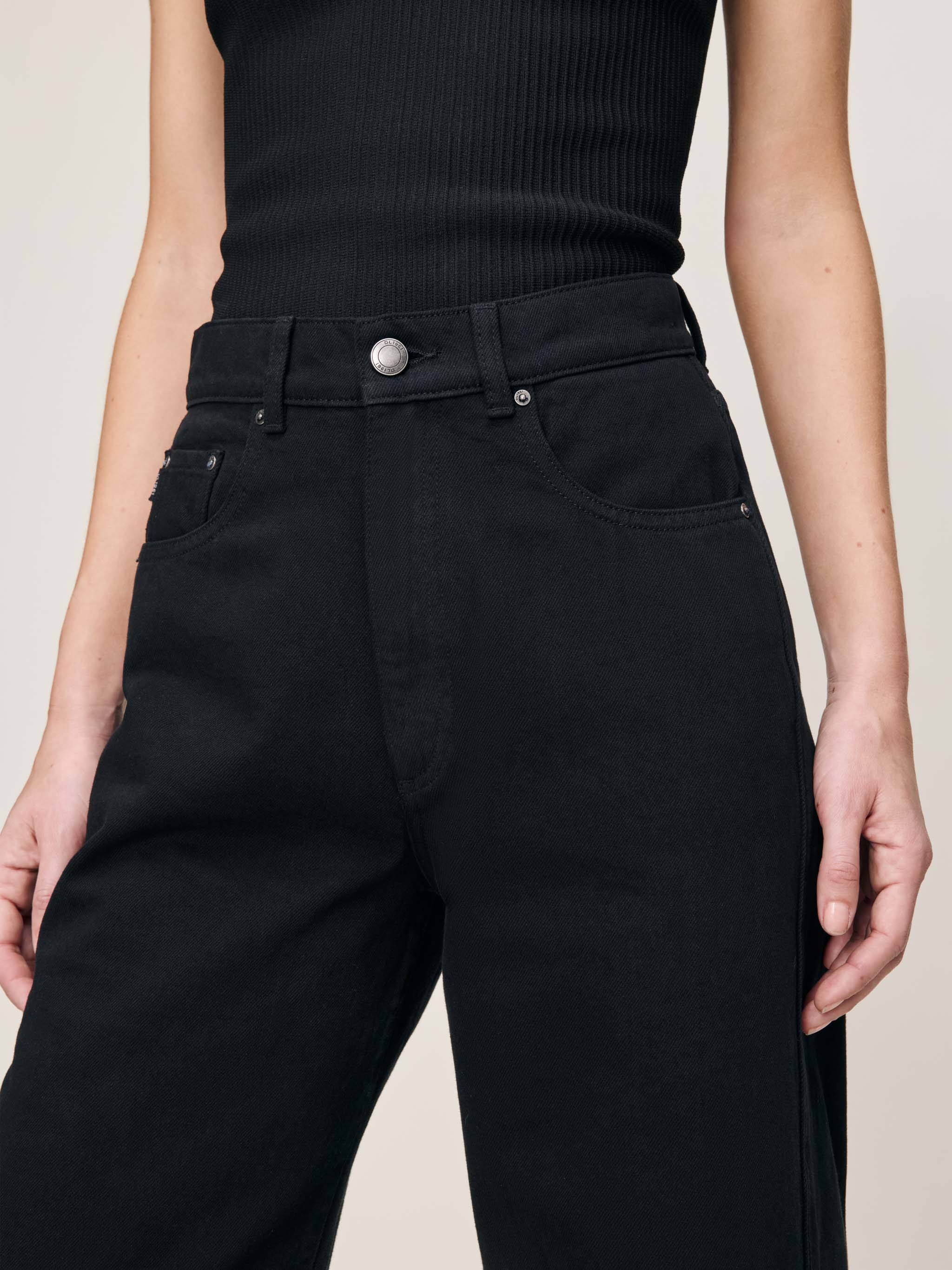 DL1961 Taylor Relaxed Barrel Ultra High Rise 31" Jeans