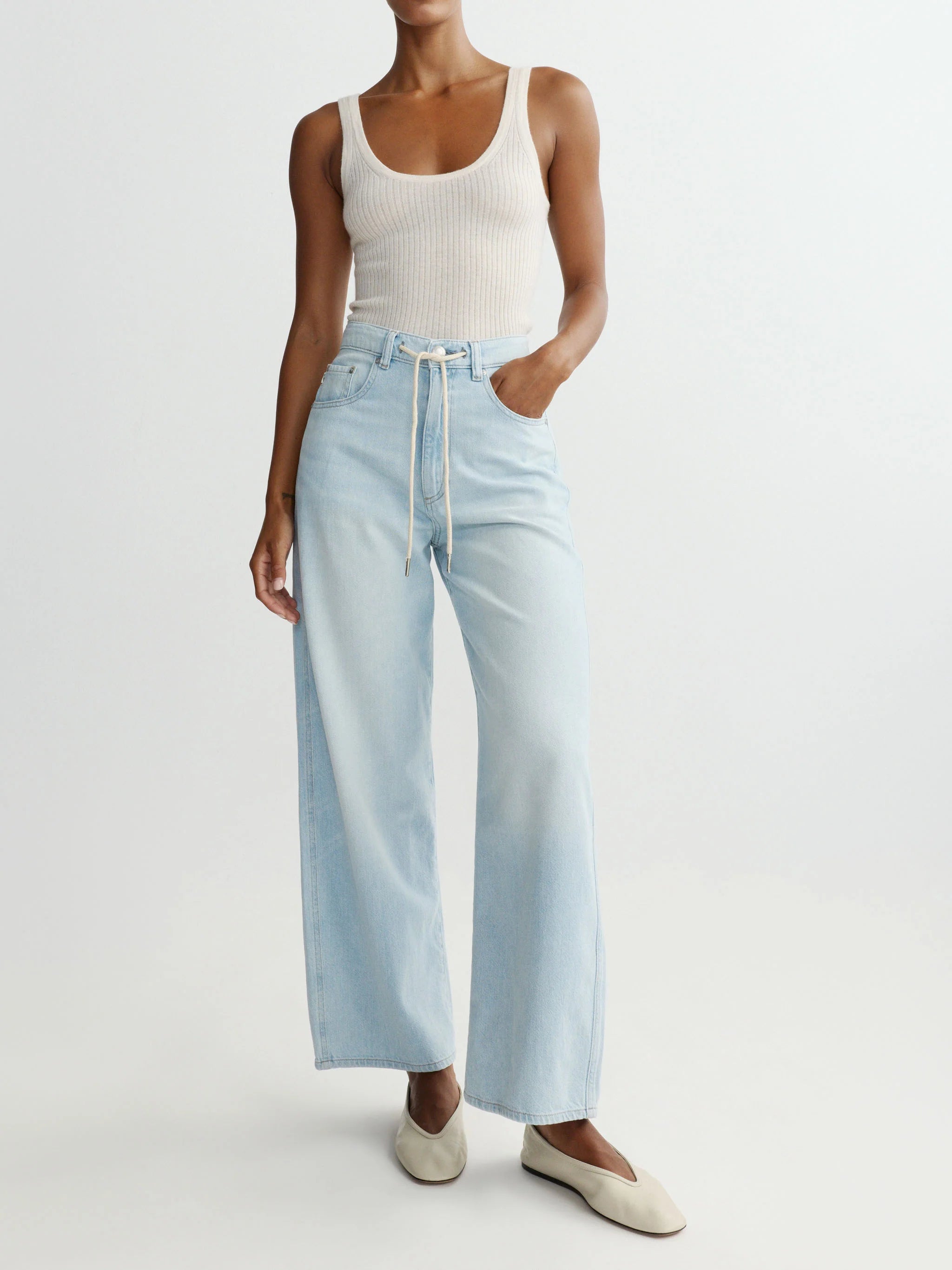 DL1961 Taylor Relaxed Barrel Jean 14372