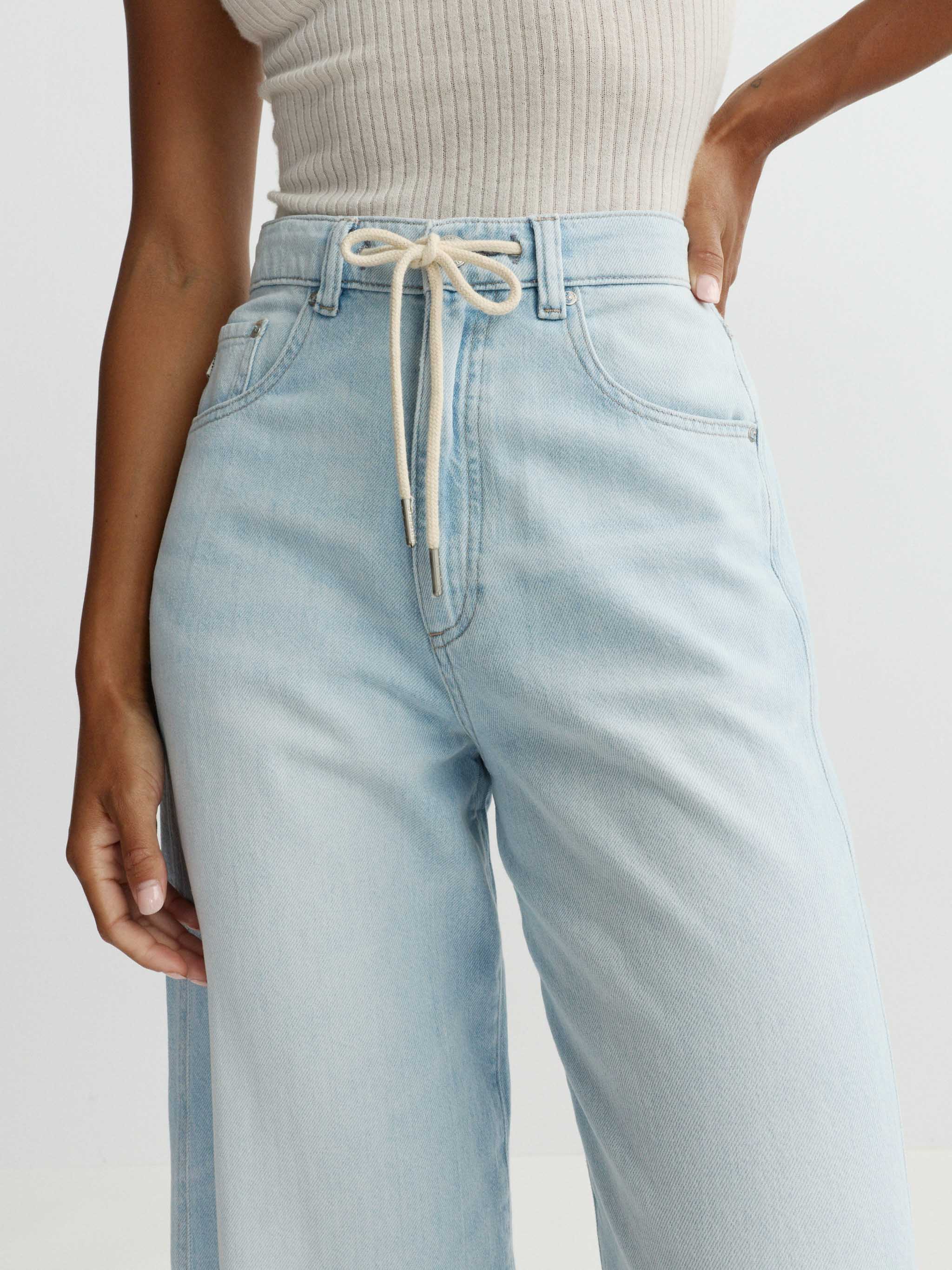 DL1961 Taylor Relaxed Barrel Jean 14372
