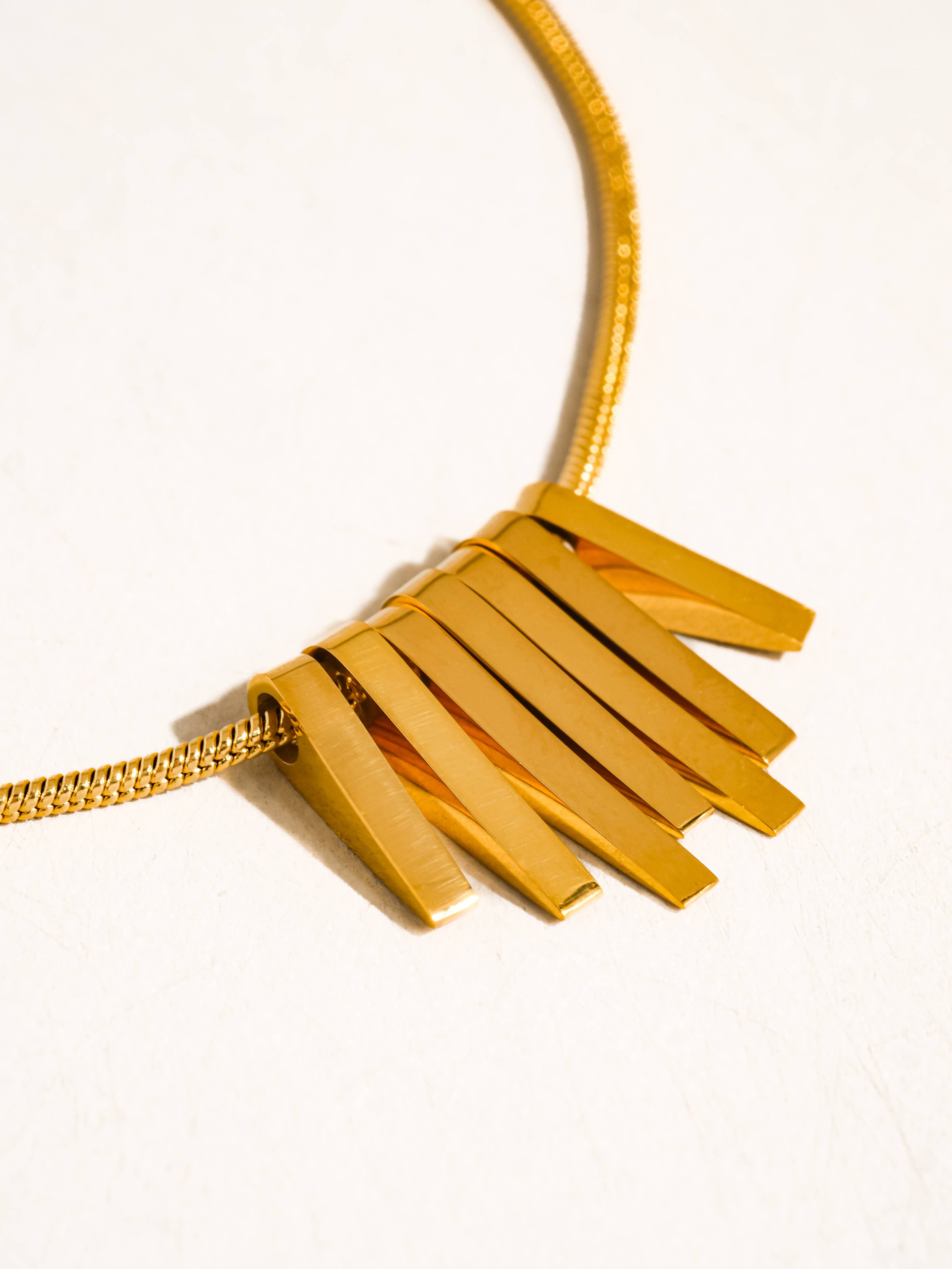 Flânerie Lorraine 18K Gold Non-Tarnish Minimalist Bar Necklace