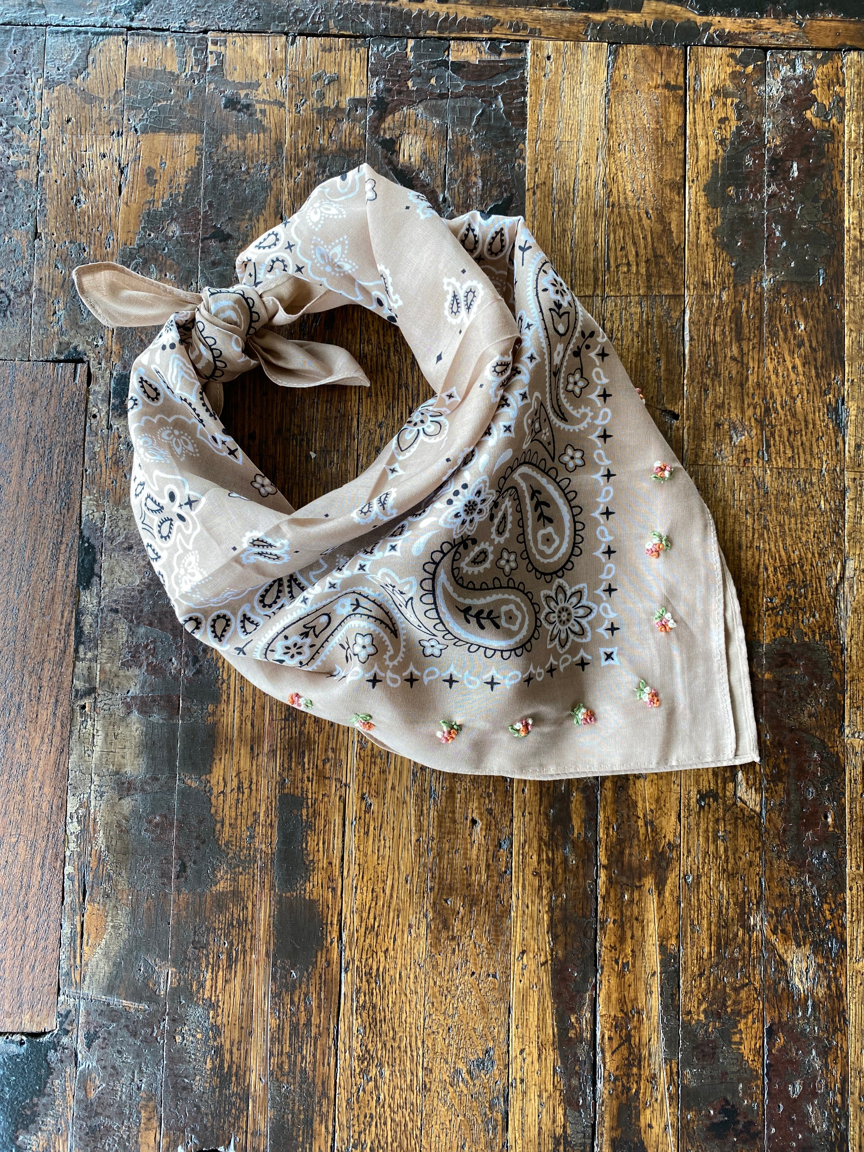 Little Lamb Mini Bouquet Bandana - tan