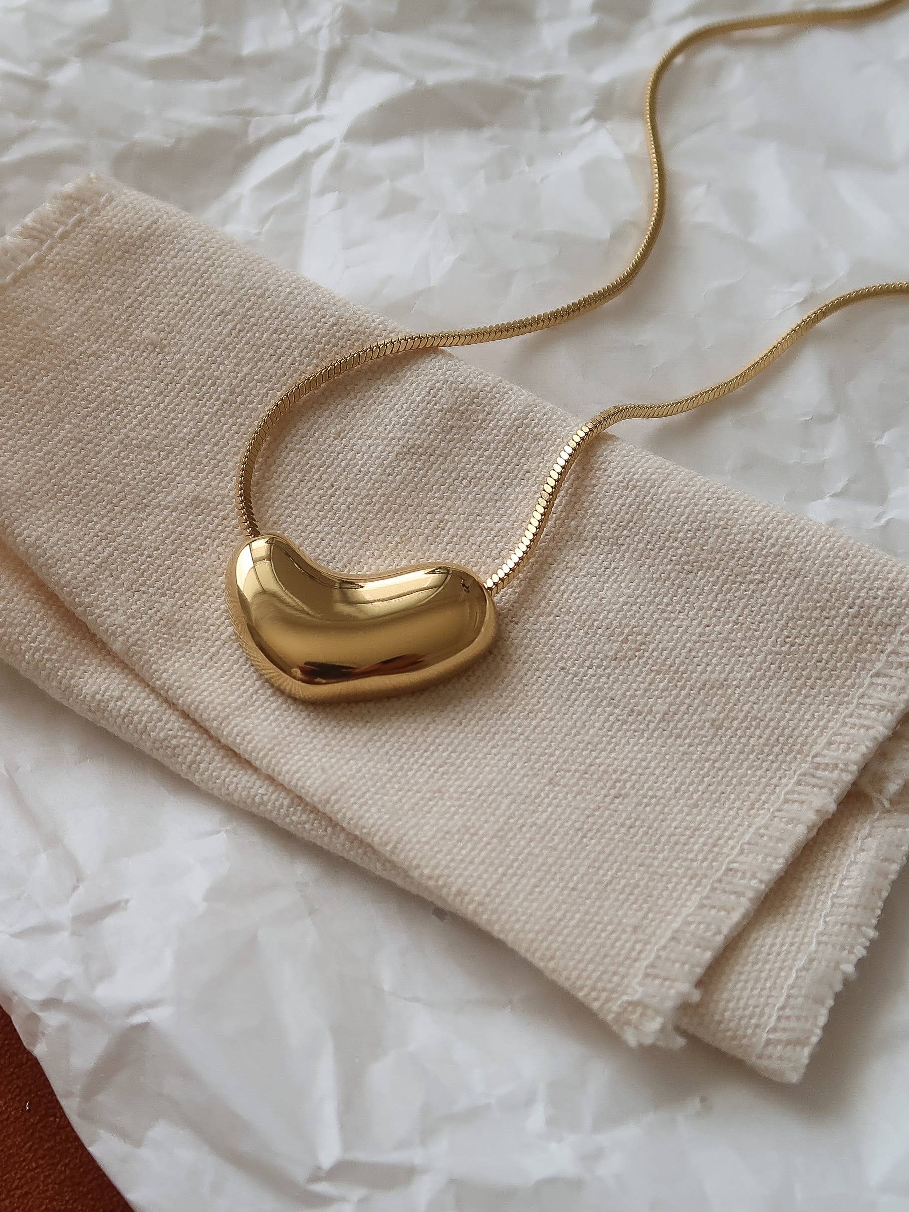 Flânerie Louis 18K Gold Puffy Heart Necklace