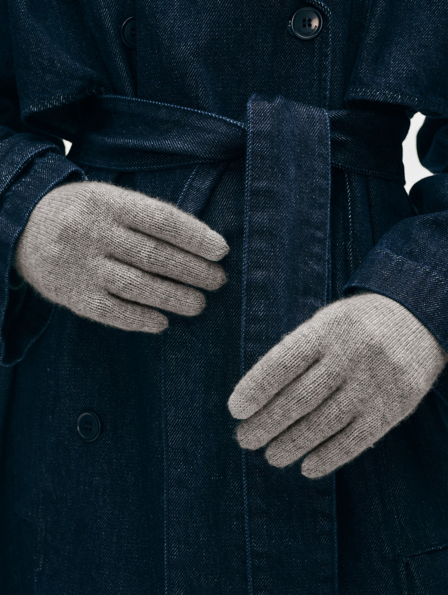 White + Warren Cashmere Texting Gloves