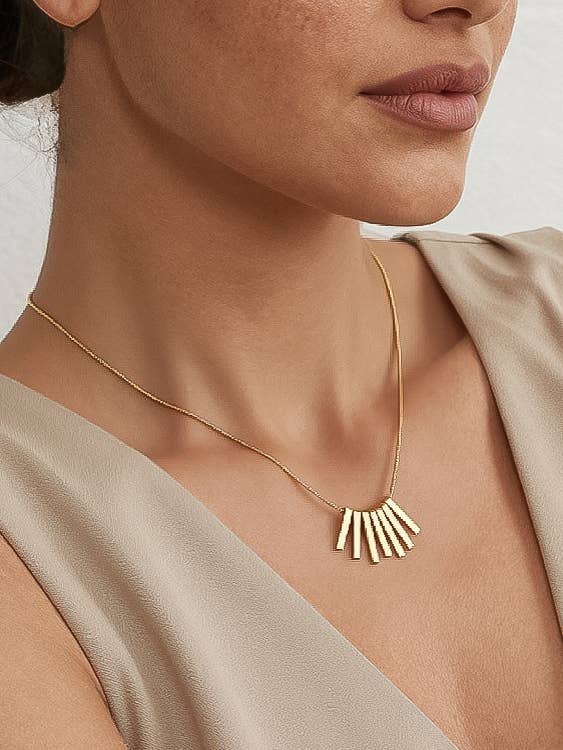 Flânerie Lorraine 18K Gold Non-Tarnish Minimalist Bar Necklace