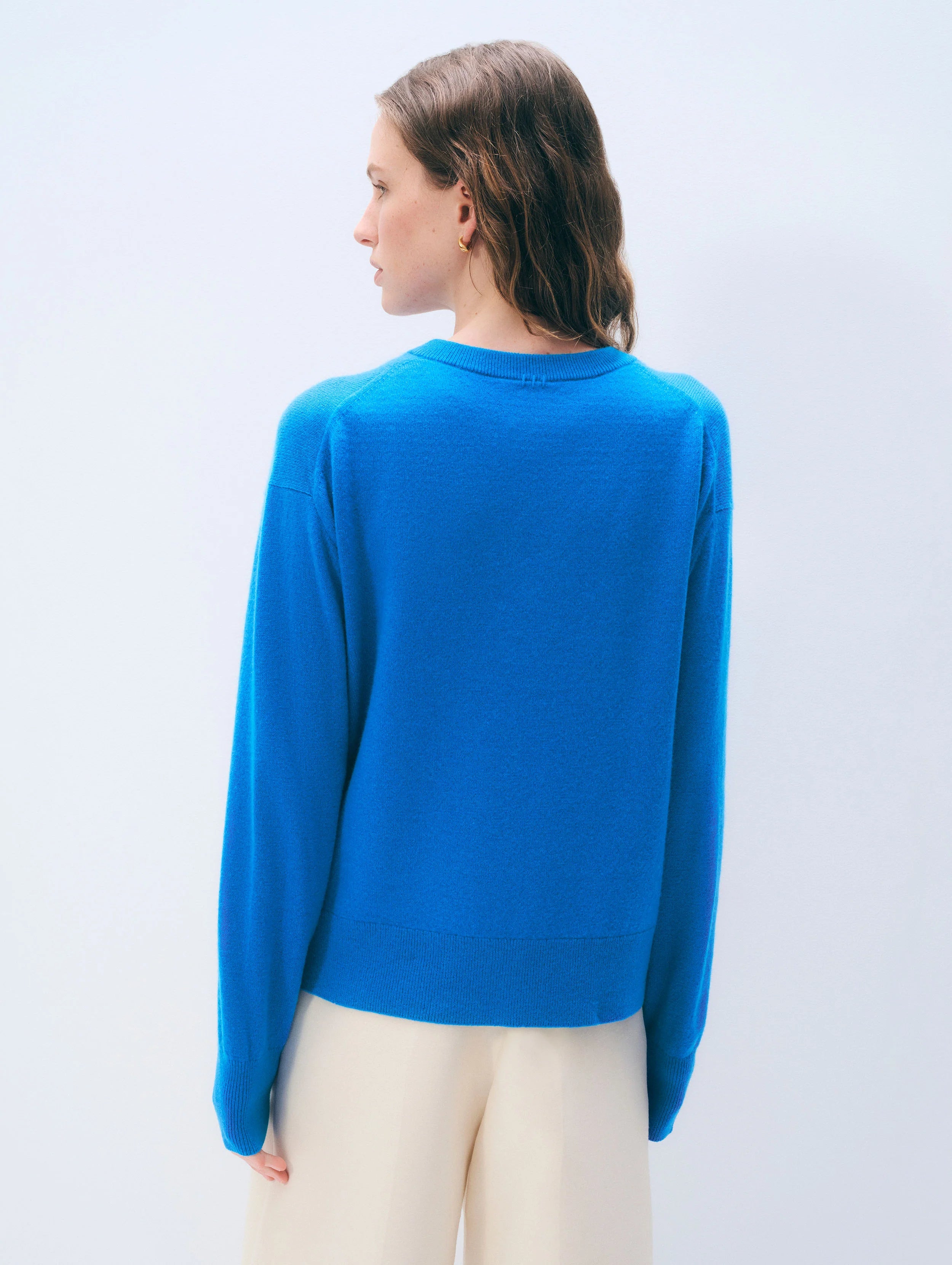 White + Warren Cashmere V Neck 21086