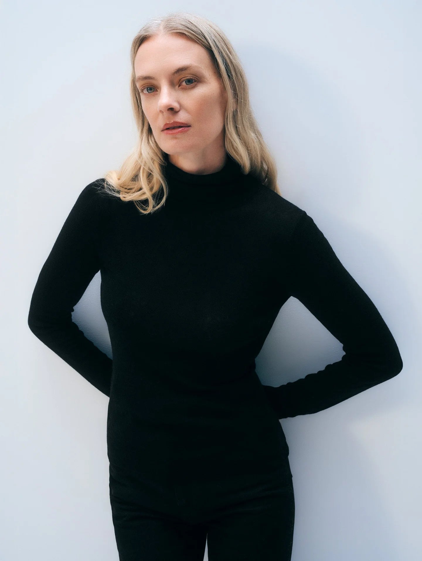 White + Warren Superfine Cashmere Blend Turtleneck 21479