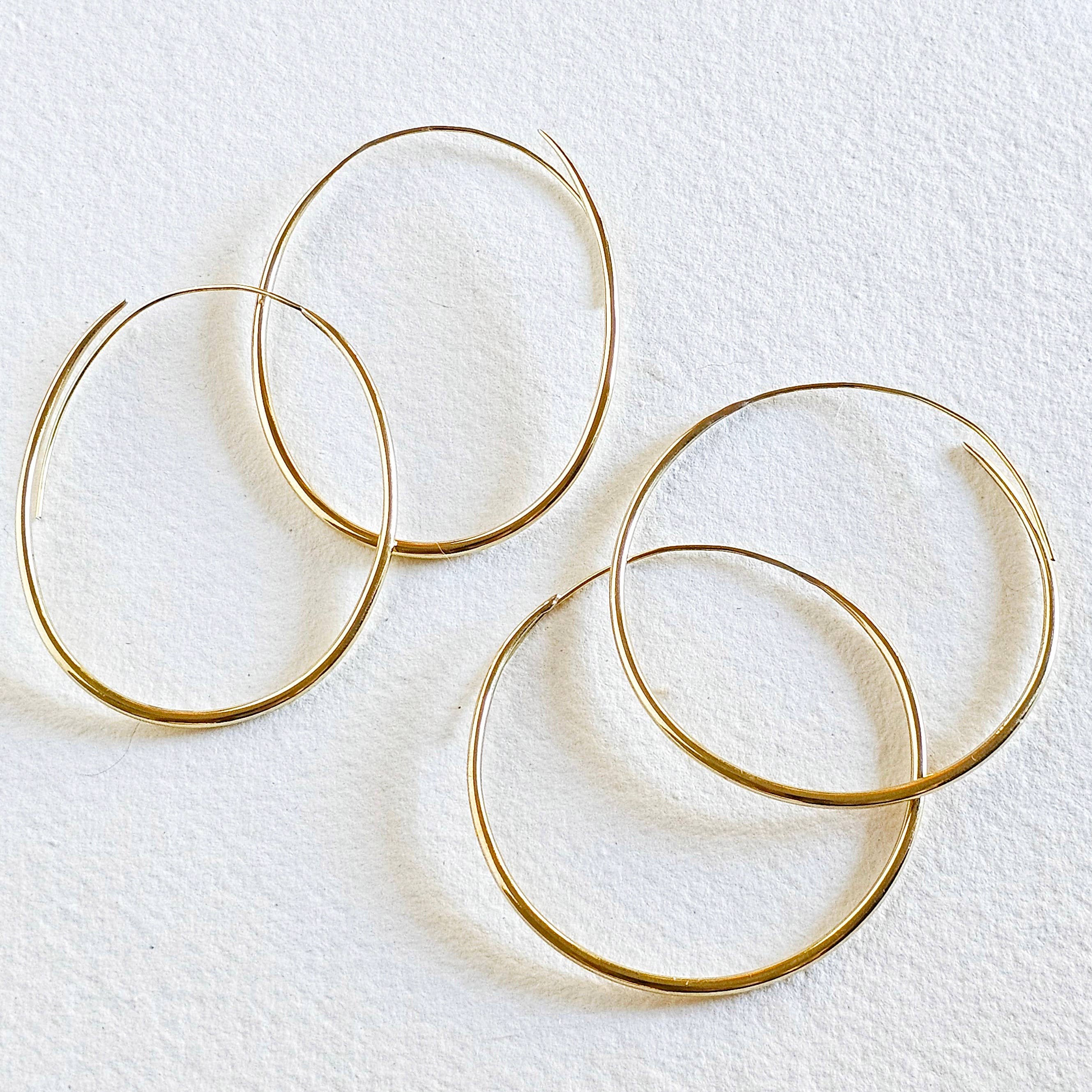 Bisjoux Brass Light Thread Oval Hoop Earrings