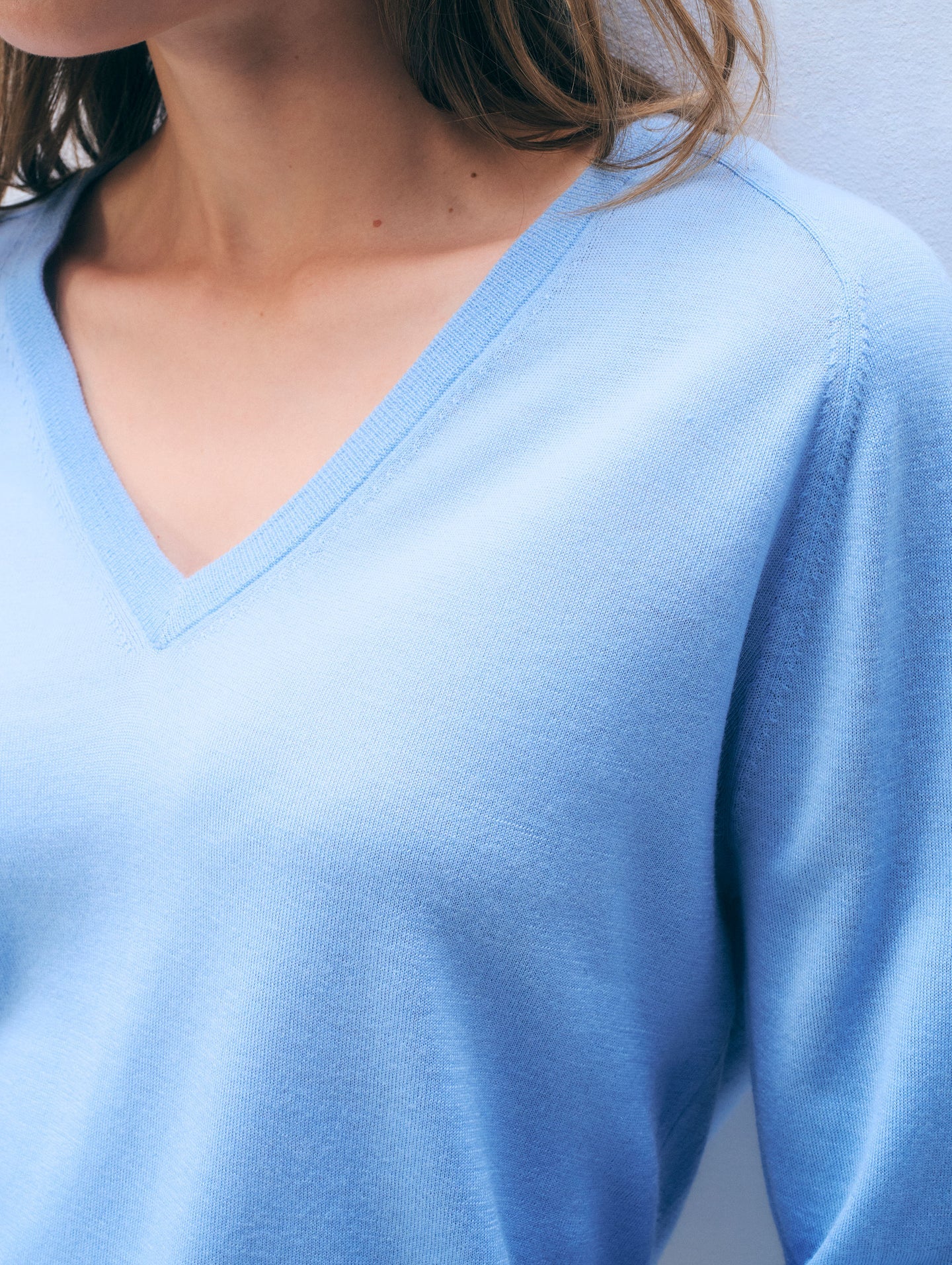 White + Warren Superfine Merino Wool V-Neck 21780