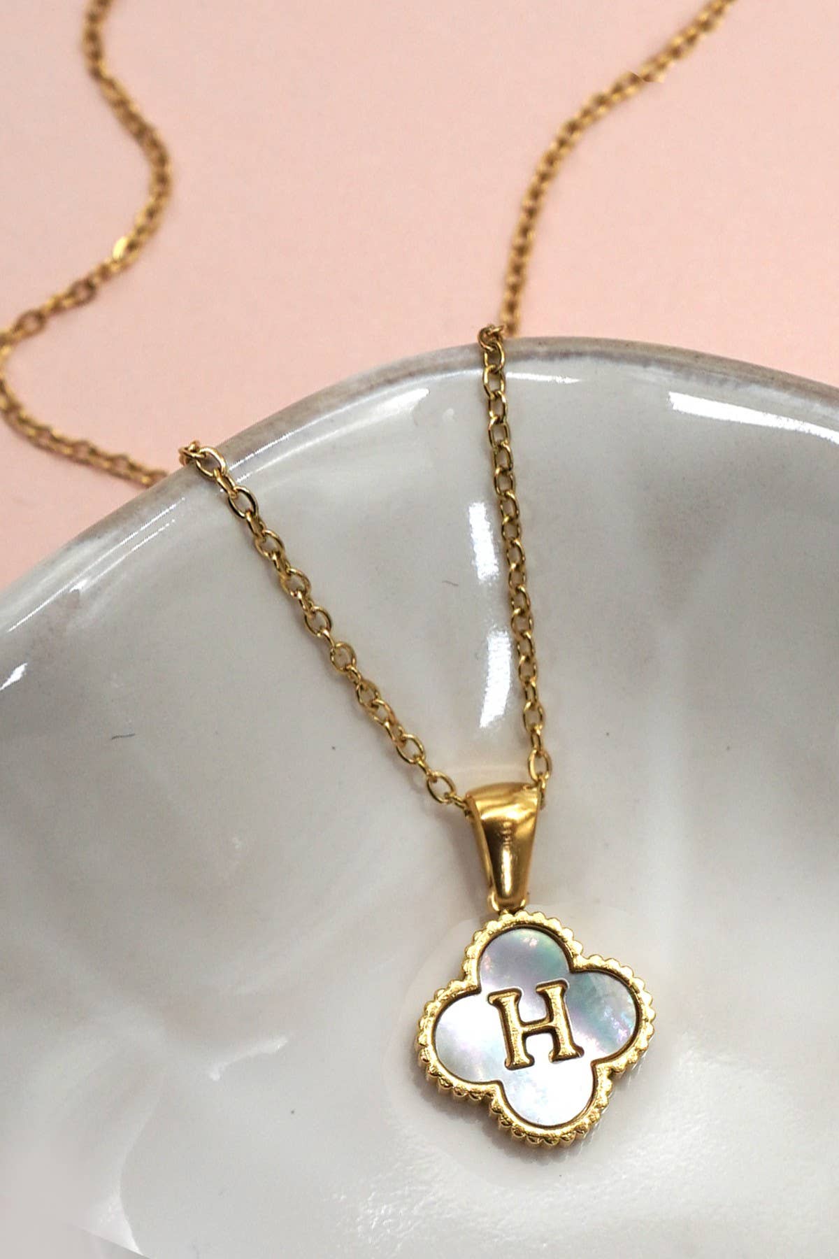 Josslyn Clover Initial Necklace 40NK9487