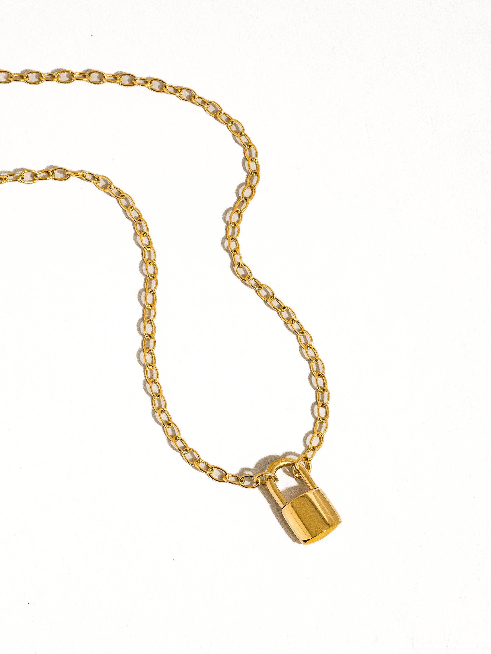 Flânerie Locky 18K Lock Chain Necklace