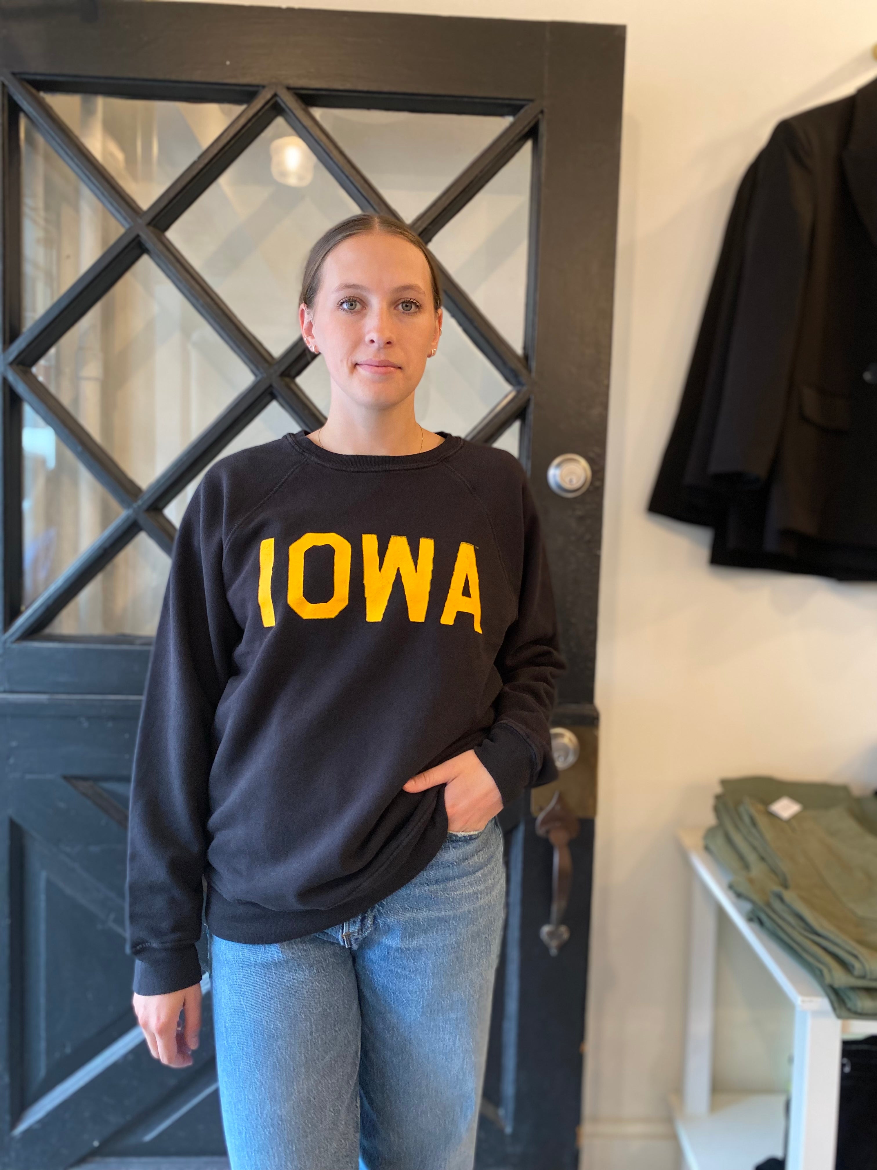 Retro Brand Vintage Iowa Full Sweatshirt Vintage Black