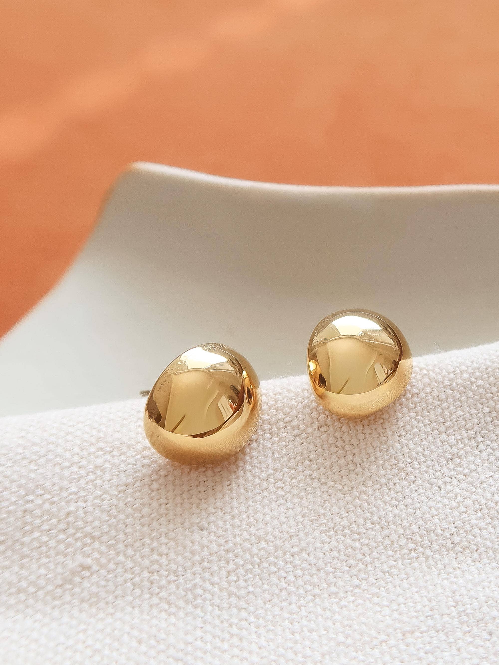 Flânerie Helene 18K Gold Non-Tarnish Small Dome Earrings