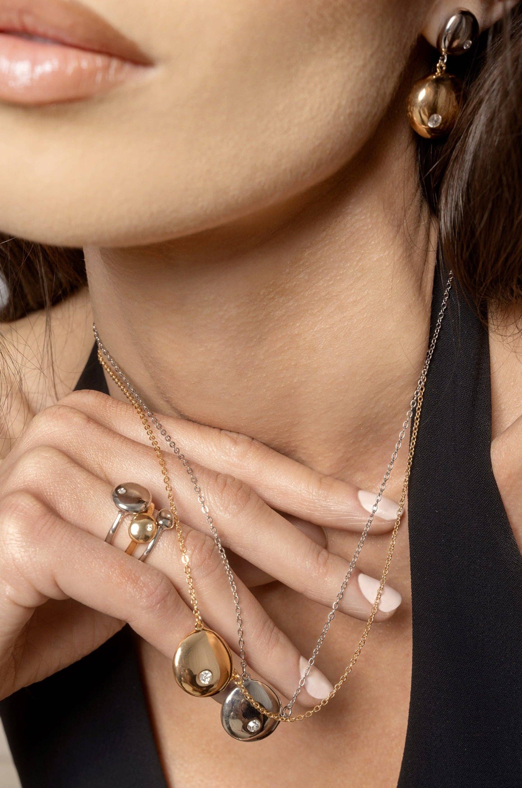 Ettika Polished Pebble Pendant Necklace