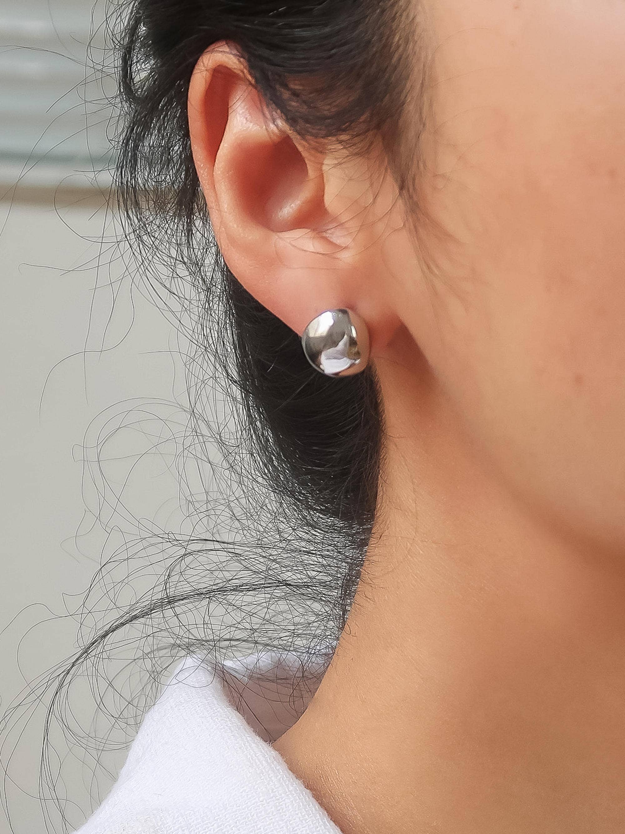 Flânerie Helene 18K Gold Non-Tarnish Small Dome Earrings