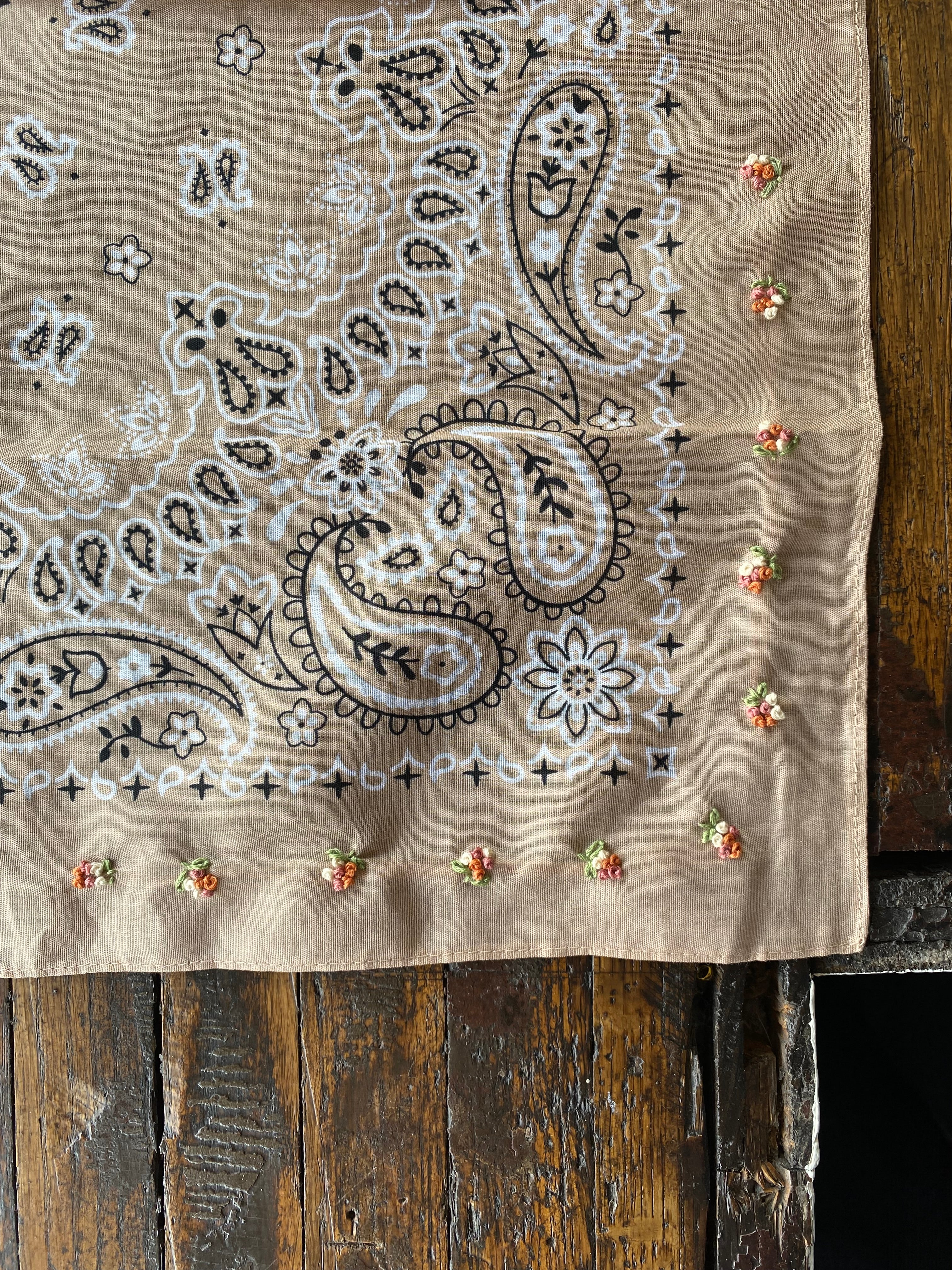 Little Lamb Mini Bouquet Bandana - tan