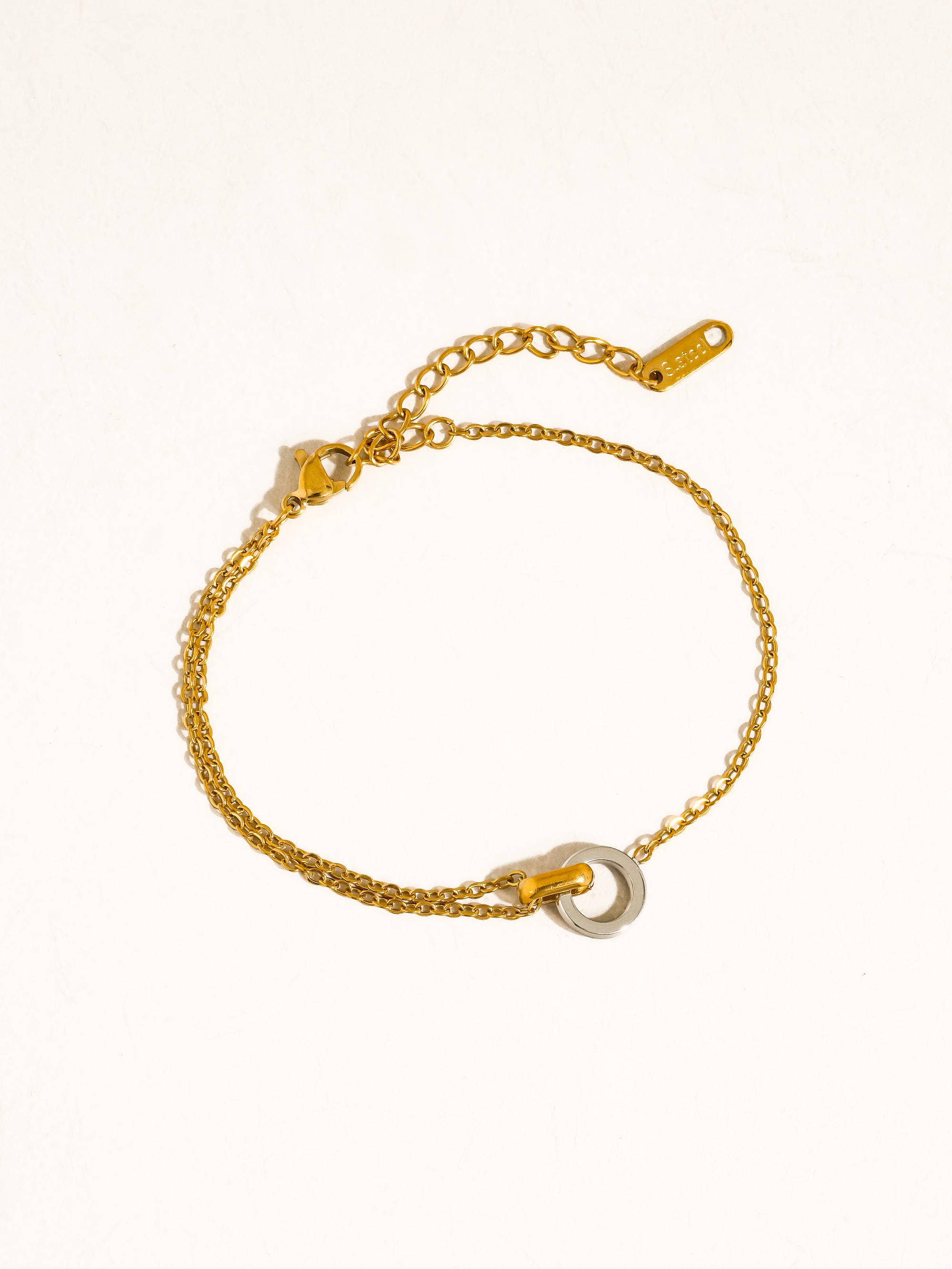 Flânerie Lenora 18K Gold Non-Tarnish Two Tone Circle Bracelet