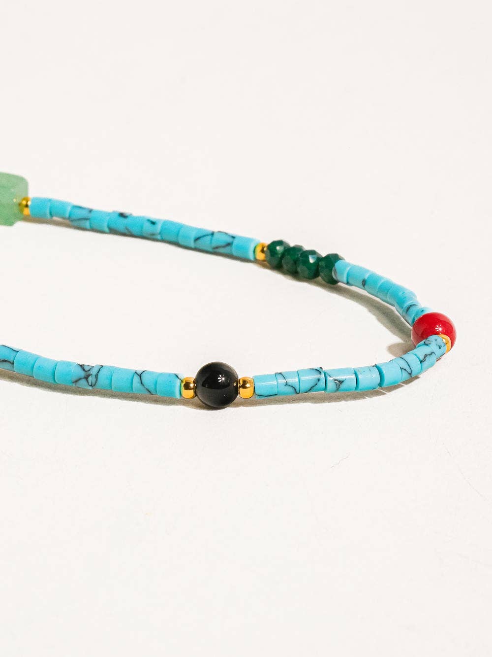 Flânerie Calise Boho Handmade Blue Turquoise Stone Beaded Necklace