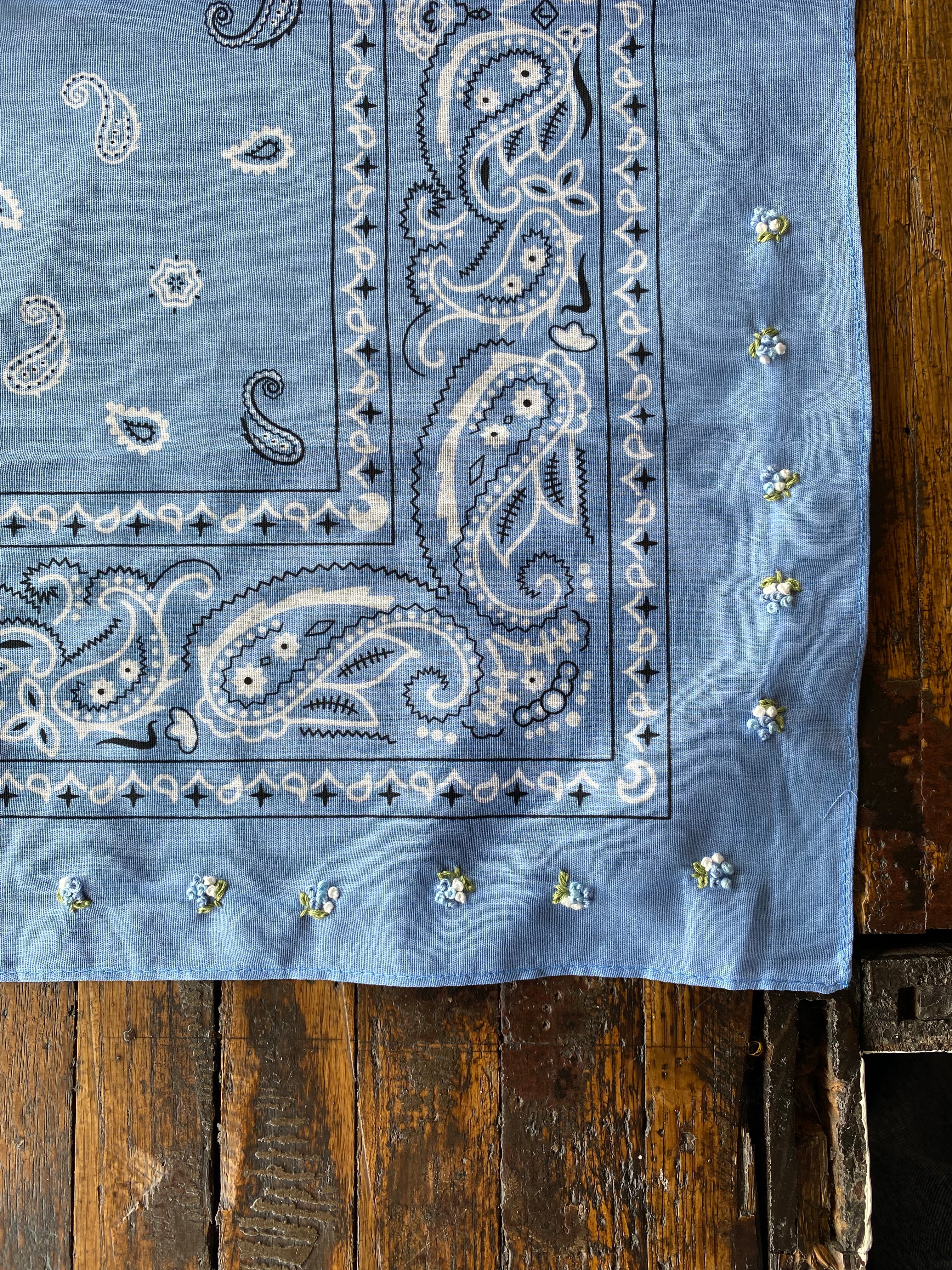 Little Lamb Mini Bouquet Bandana