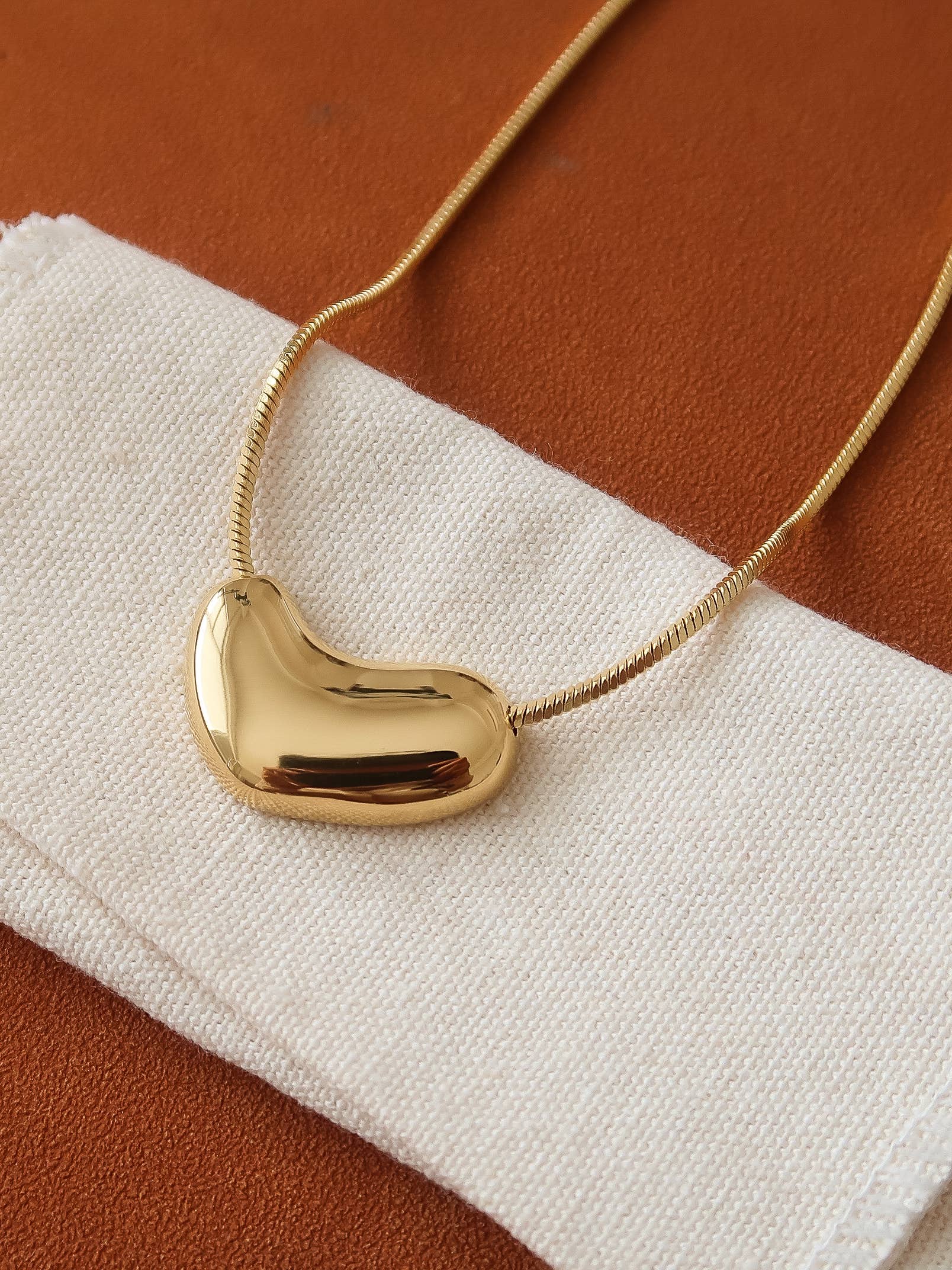 Flânerie Louis 18K Gold Puffy Heart Necklace