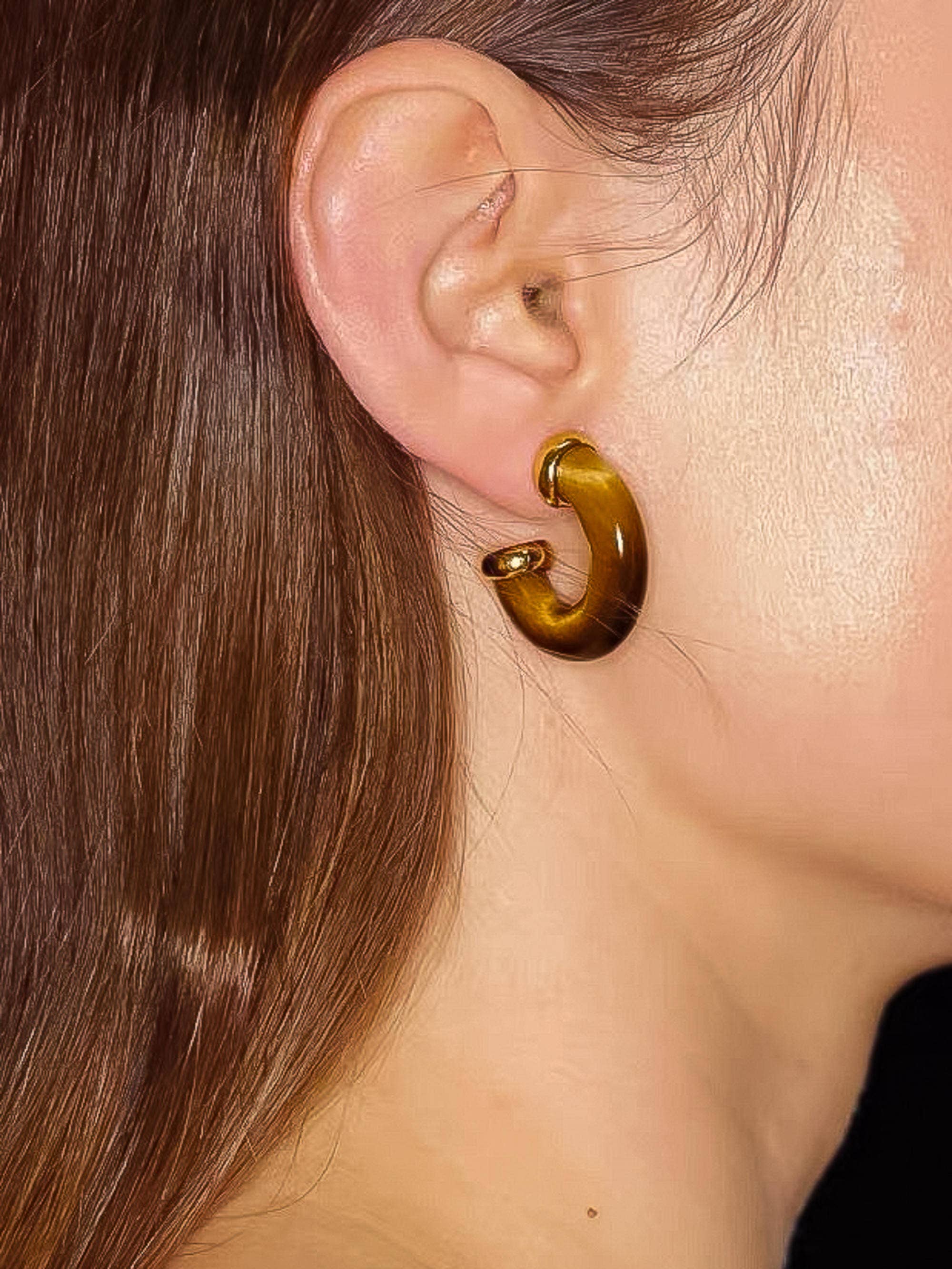 Flânerie Quinnley 18K Gold Western Natural Stone Hoop Earring