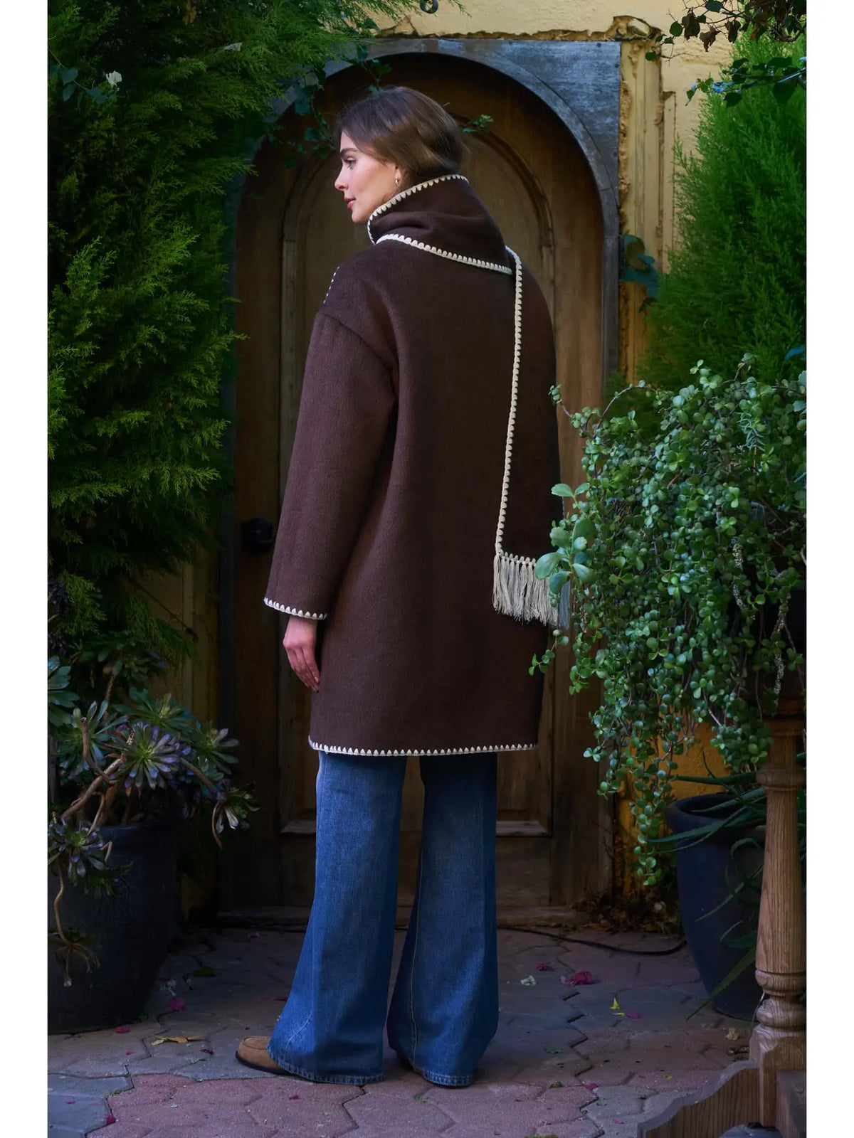 Moon River Contrast Stitching Coat with Scarf MS1033