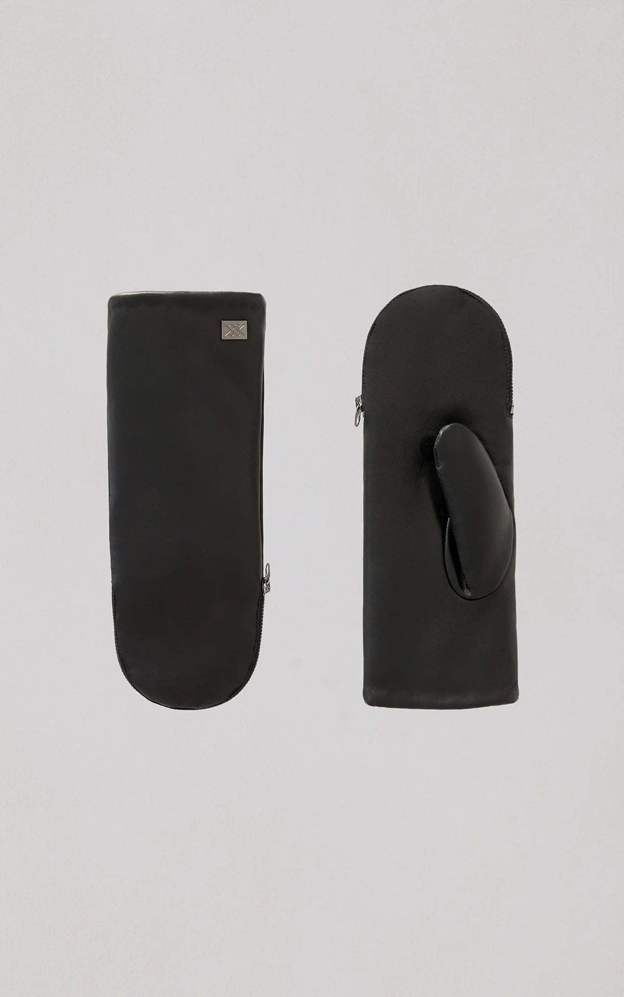 Soia and Kyo Betrice Convertible Leather Mitten