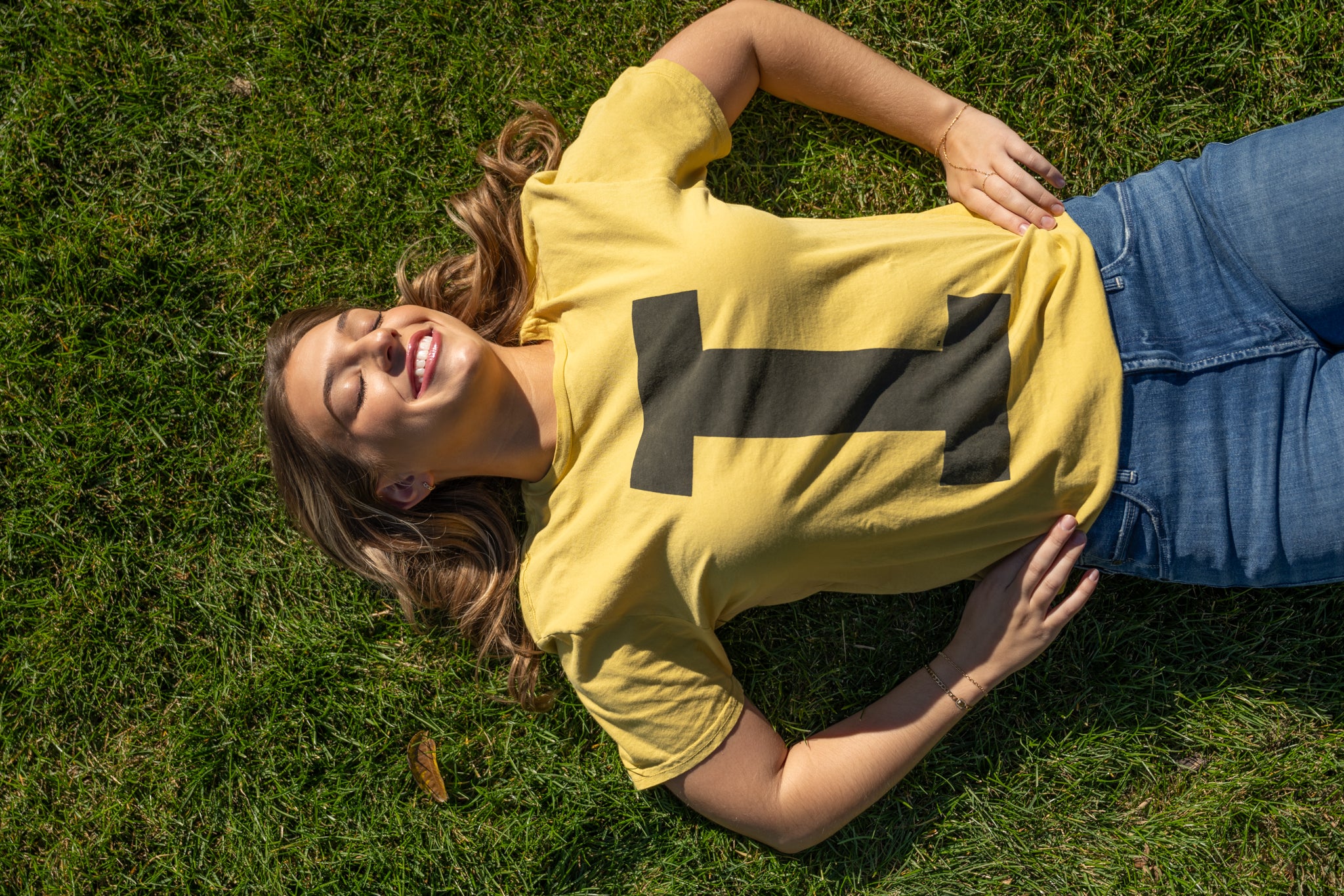 Retro Brand Varsity Collegiate "I" Iowa Tee