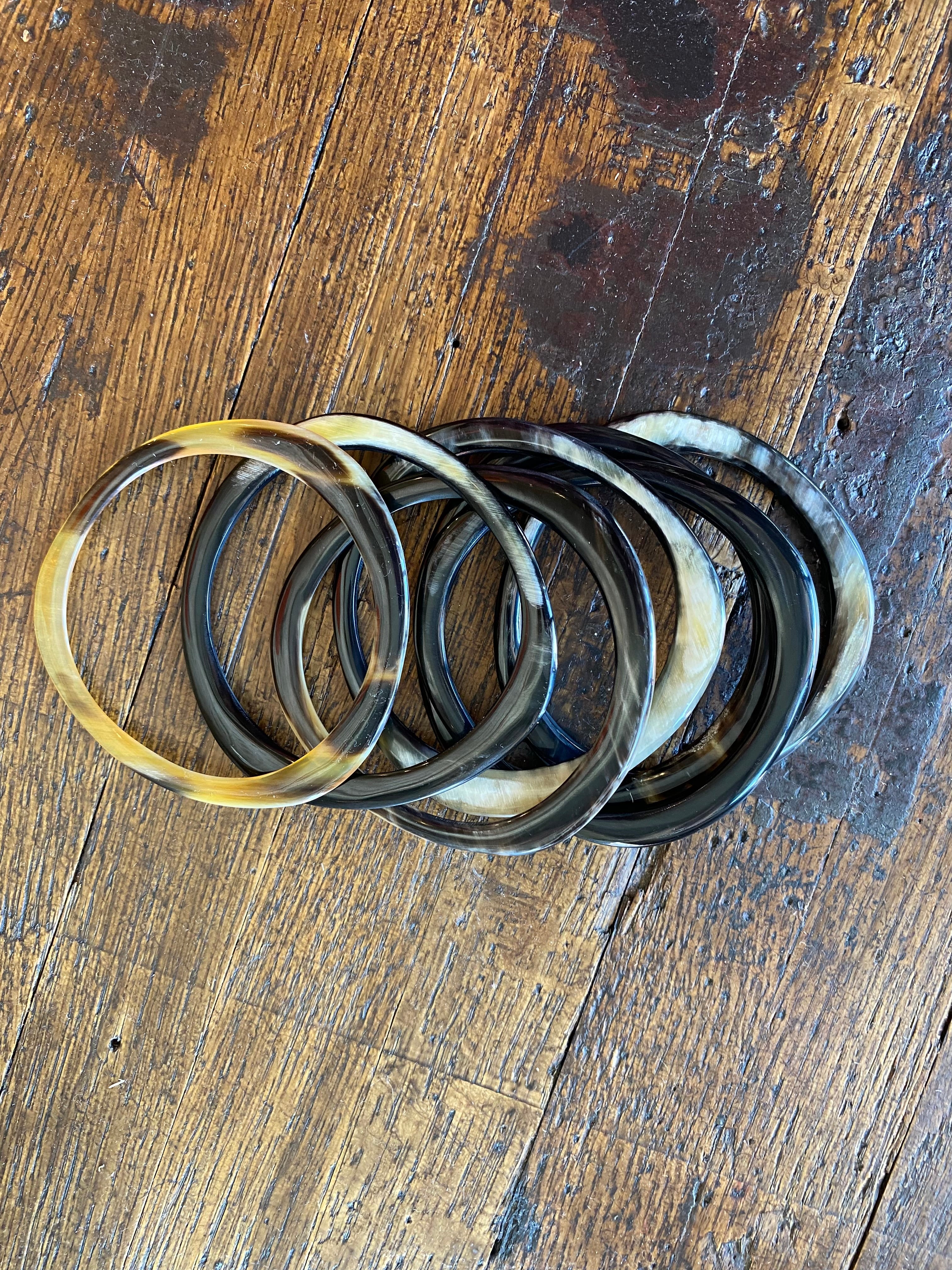 VIVO Natural Horn Bangle Set of 7 CTB133