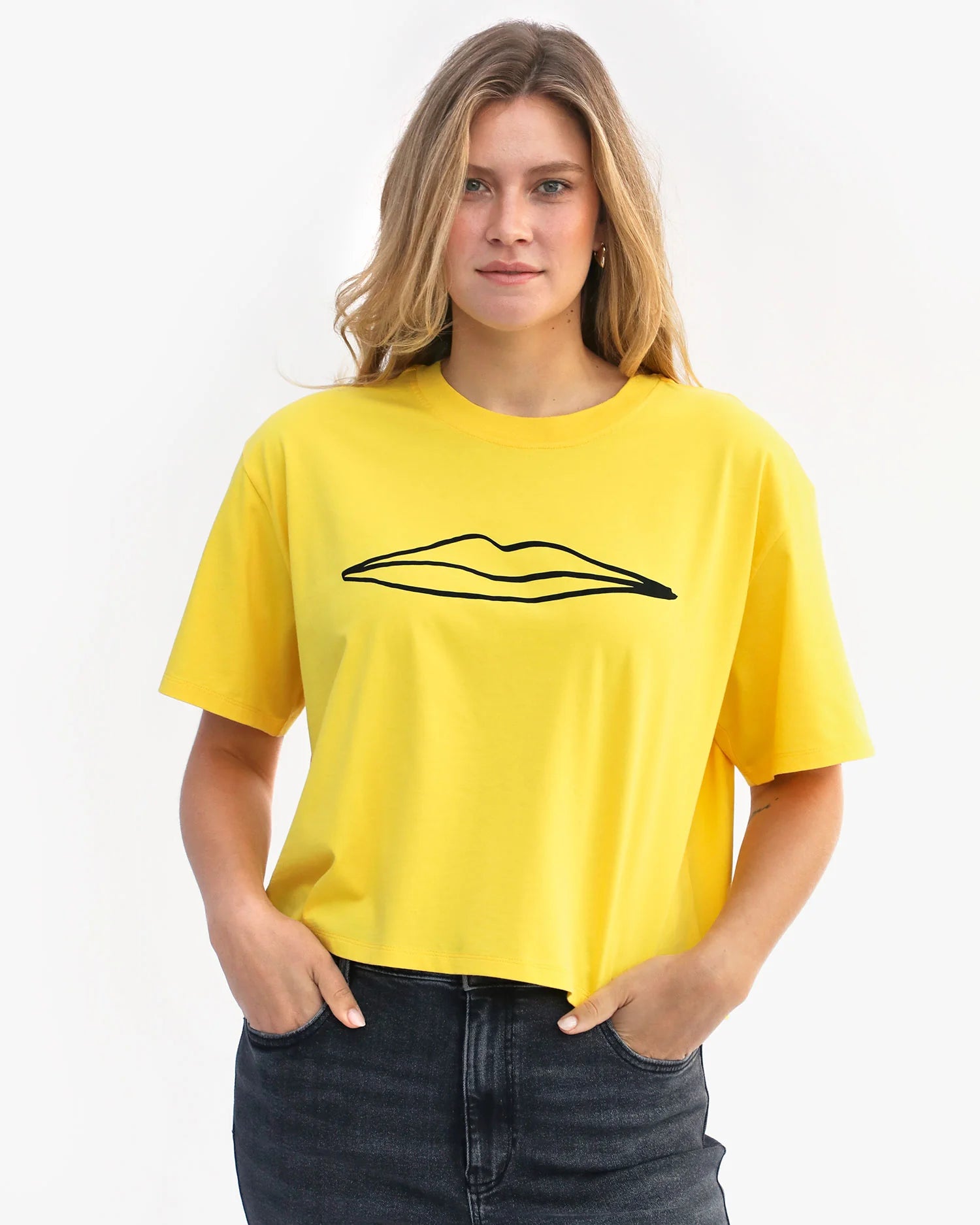 Clare V. Le Carre Tee Surrealism Lips CVA1000115-BRTYL