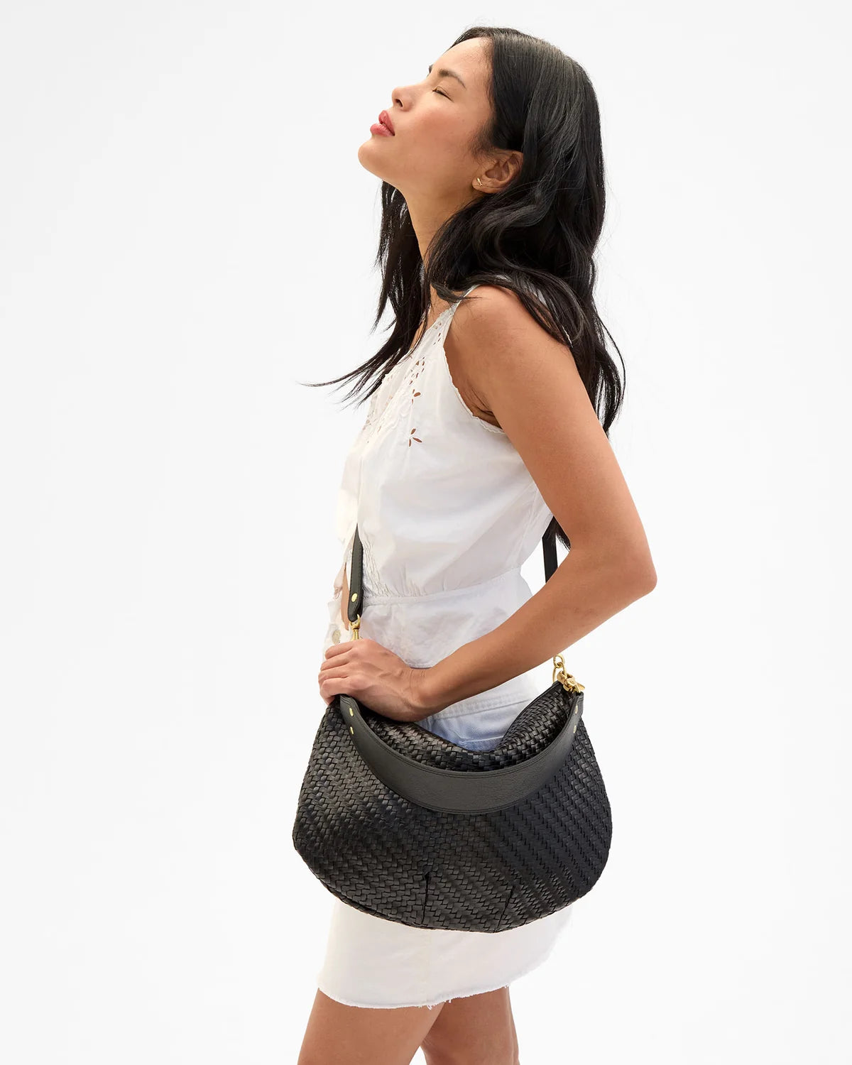 Clare V. Moyen Messenger 100008