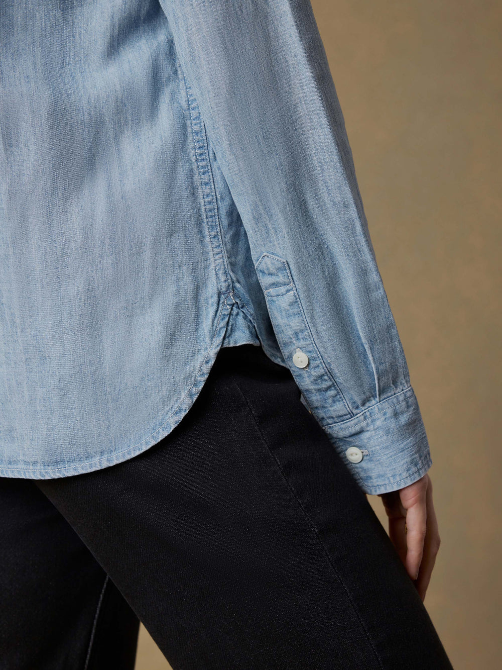 Faherty Tried & True Chambray Classic Shirt - Mid Wash