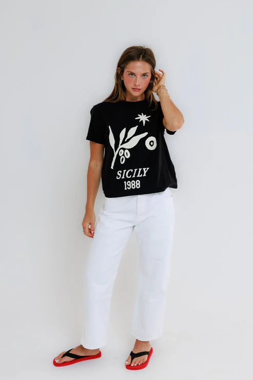 Sunny Somewhere Sicily 1988 Everyday Tee