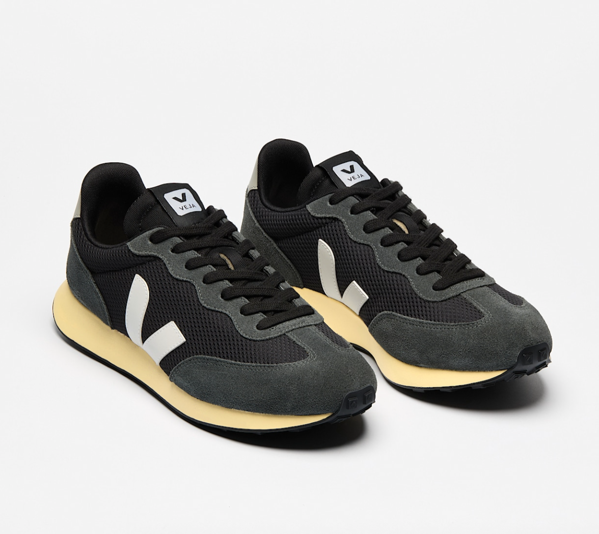 Veja RIO BRANCO II ALVEOMESH BLACK WHITE