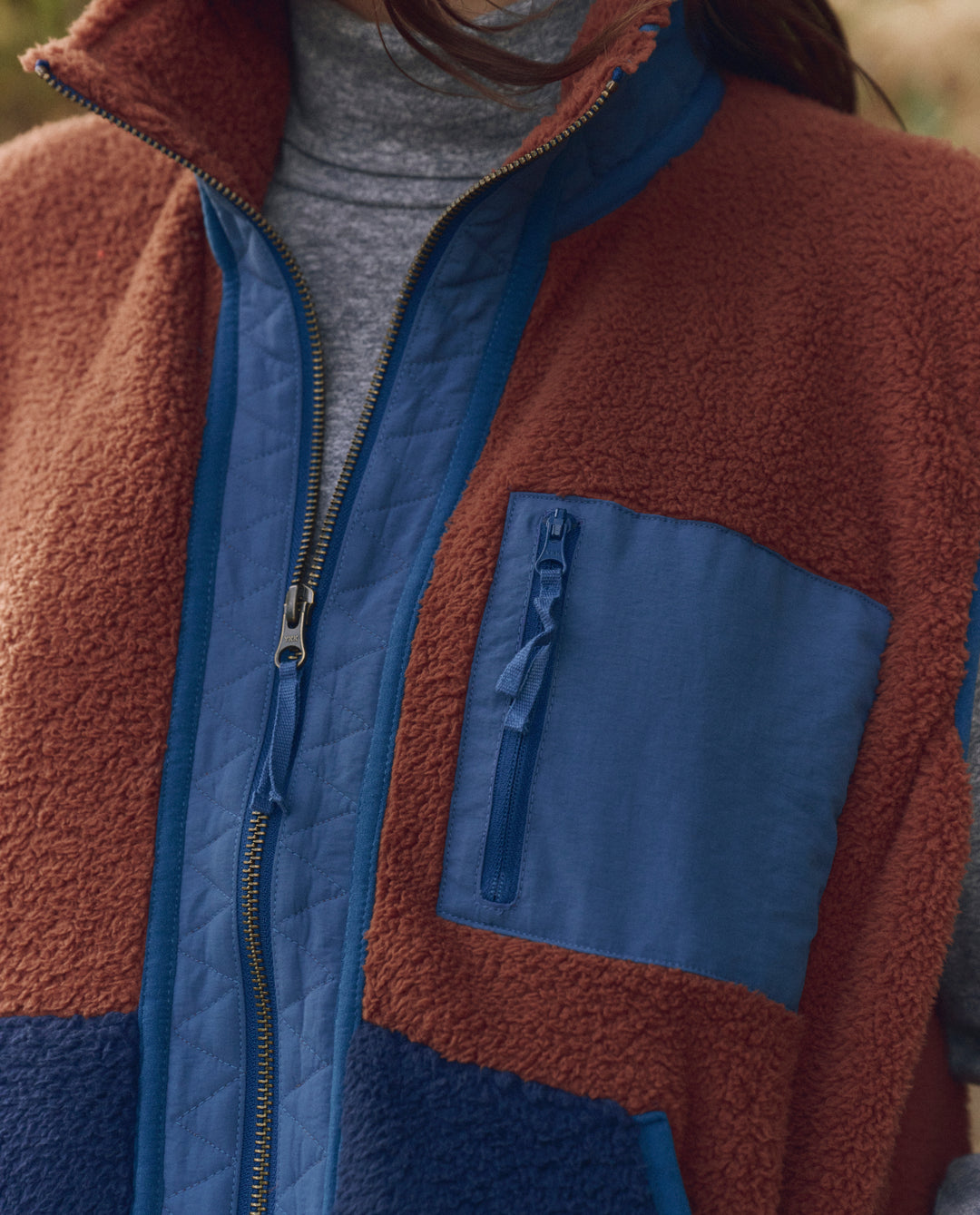 The Great The Plush Tundra Vest in Chocolate & Navy