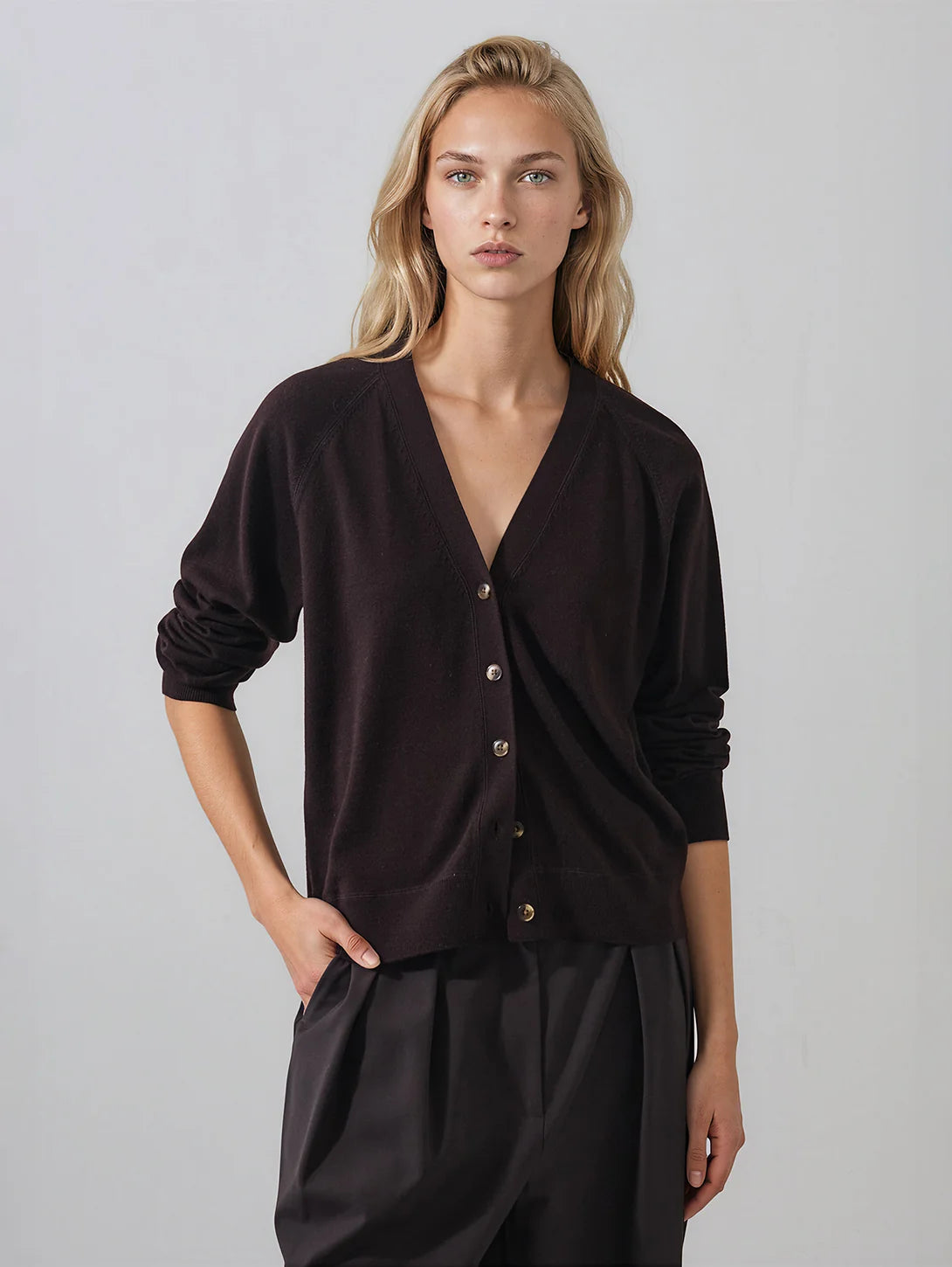 Patrick Assaraf Raglan Extra Fine Merino Cardigan W112K01C