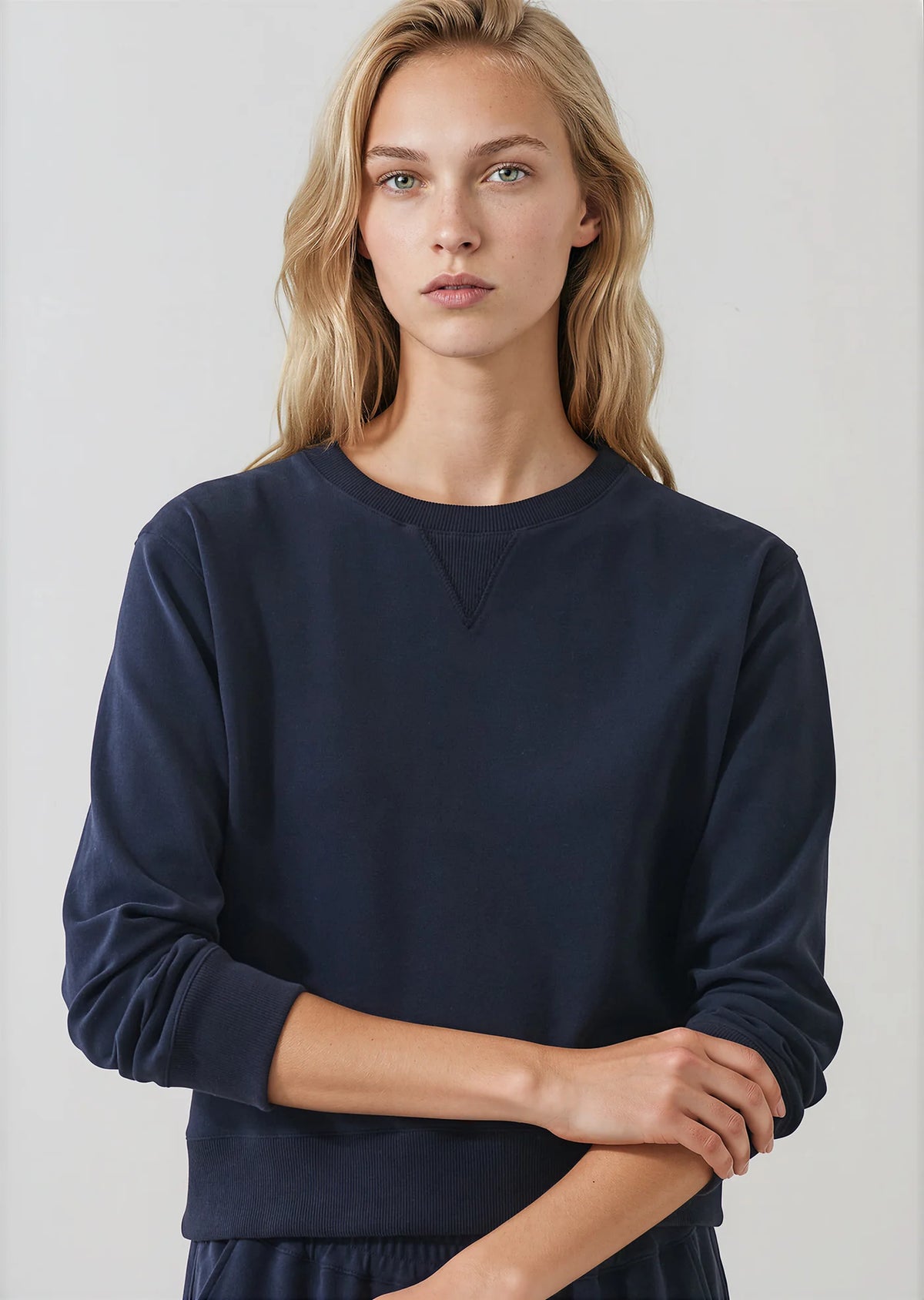 Patrick Assaraf Brushed Pima Cotton Cropped Sweatshirt - Dark Navy W95C01C