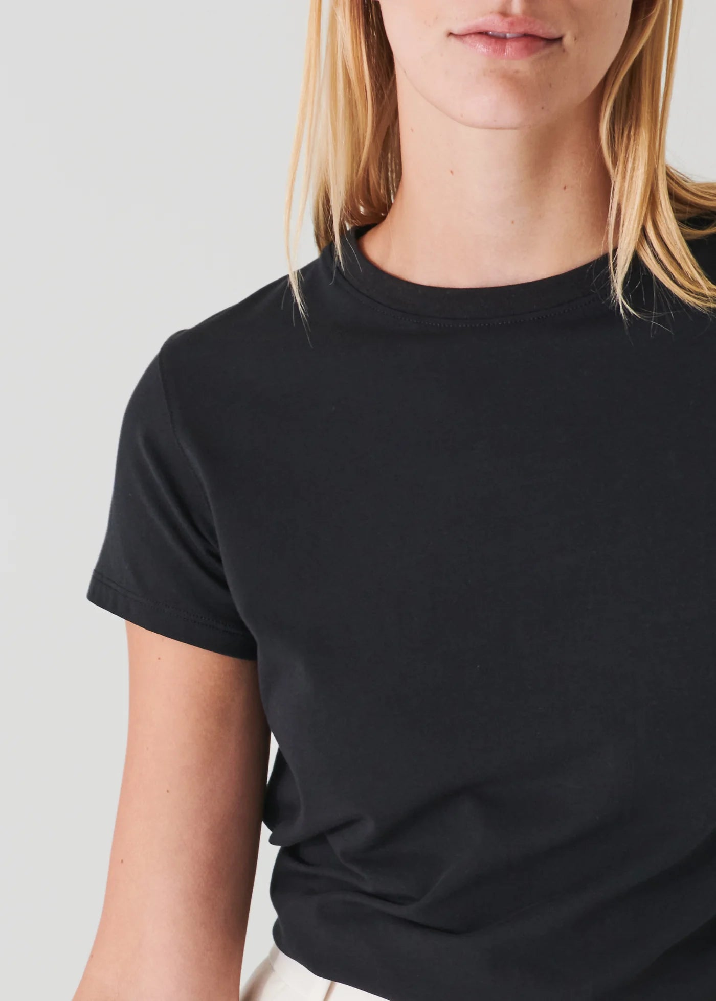 Patrick Assaraf Iconic Fitted Crew W95C03