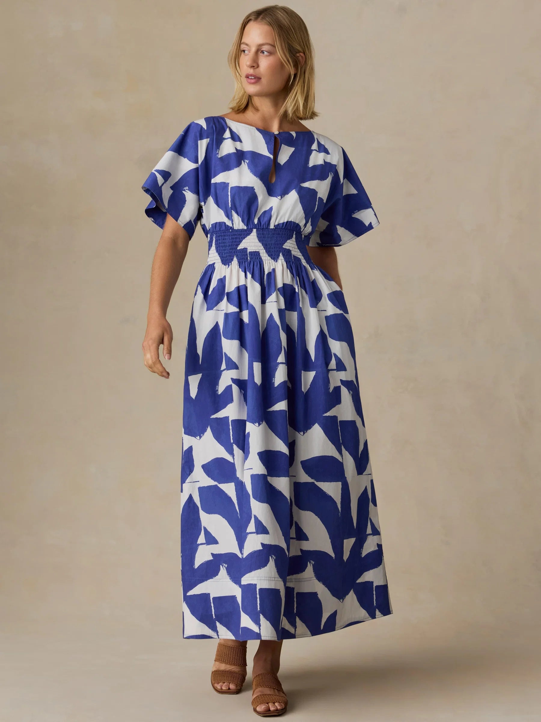 Faherty Coastal Poplin Elia Smocked Dress