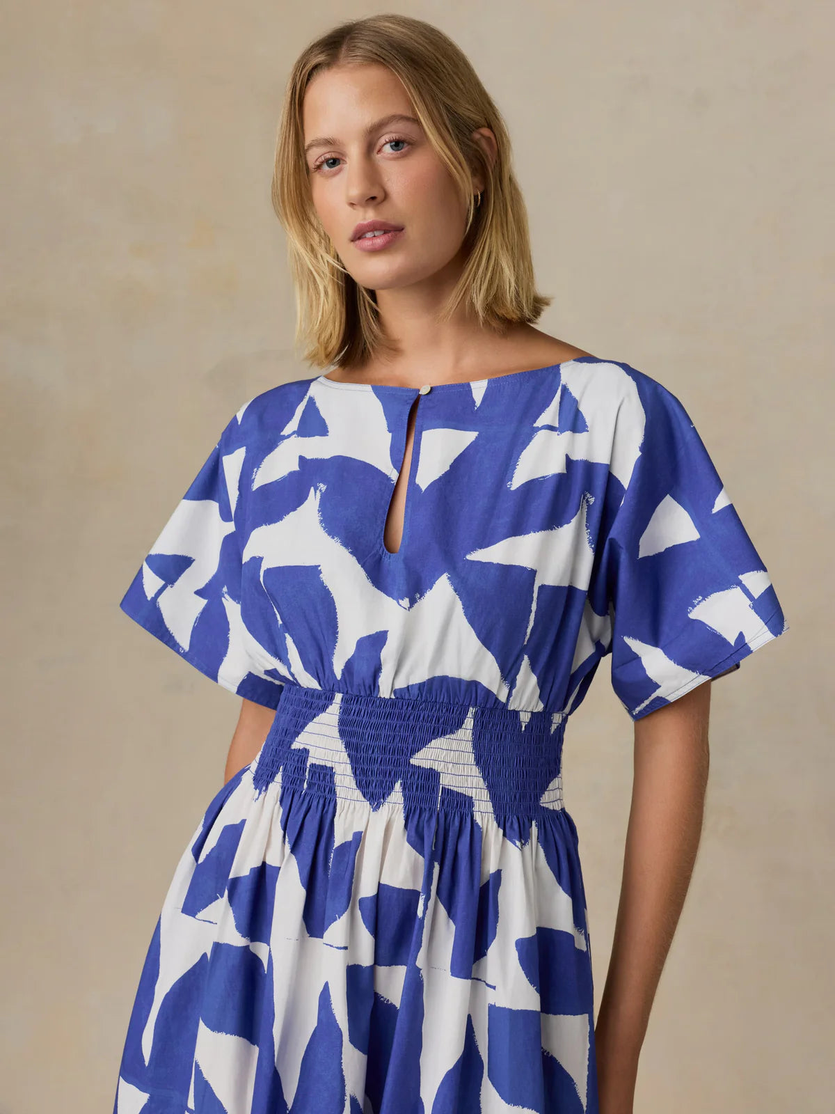 Faherty Coastal Poplin Elia Smocked Dress