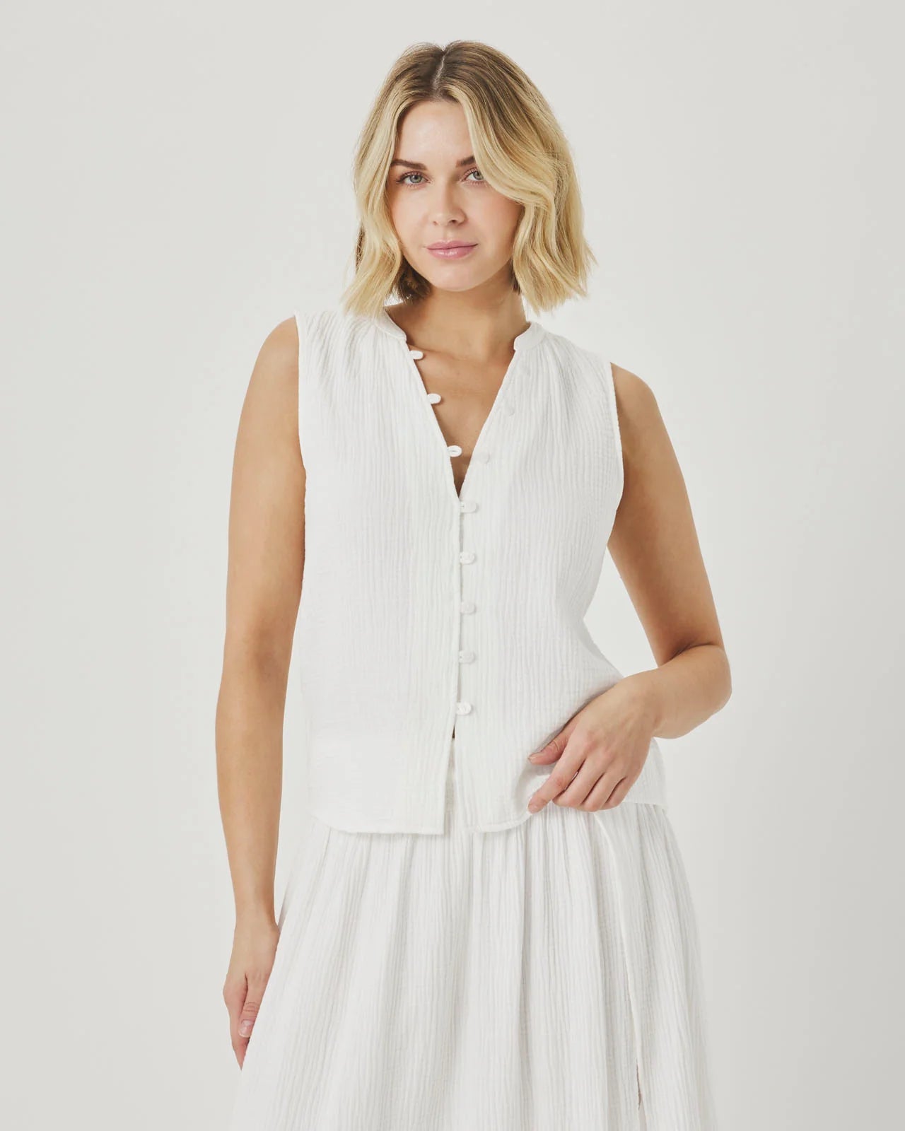 Splendid Ava Gauze Button Tank RS6W000