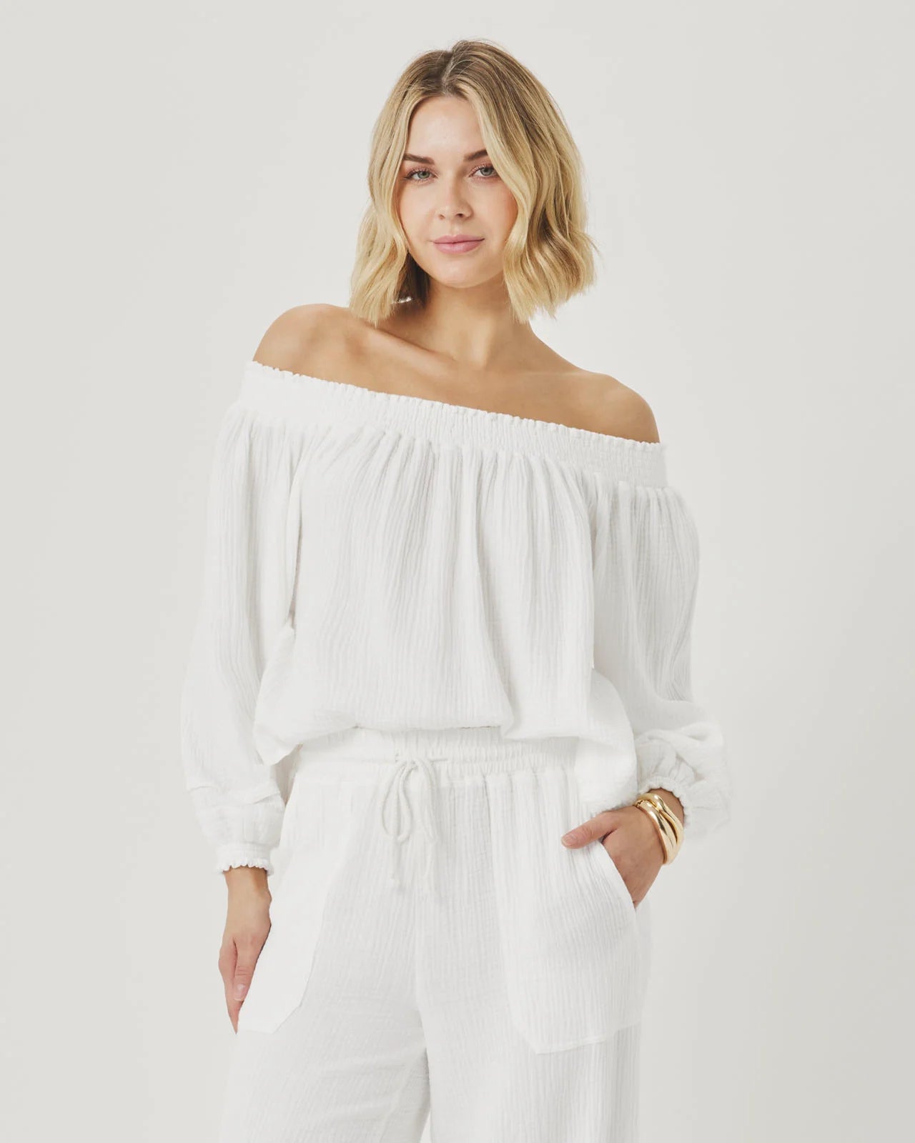 Splendid Ava Gauze Off-Shoulder Top RS6W580