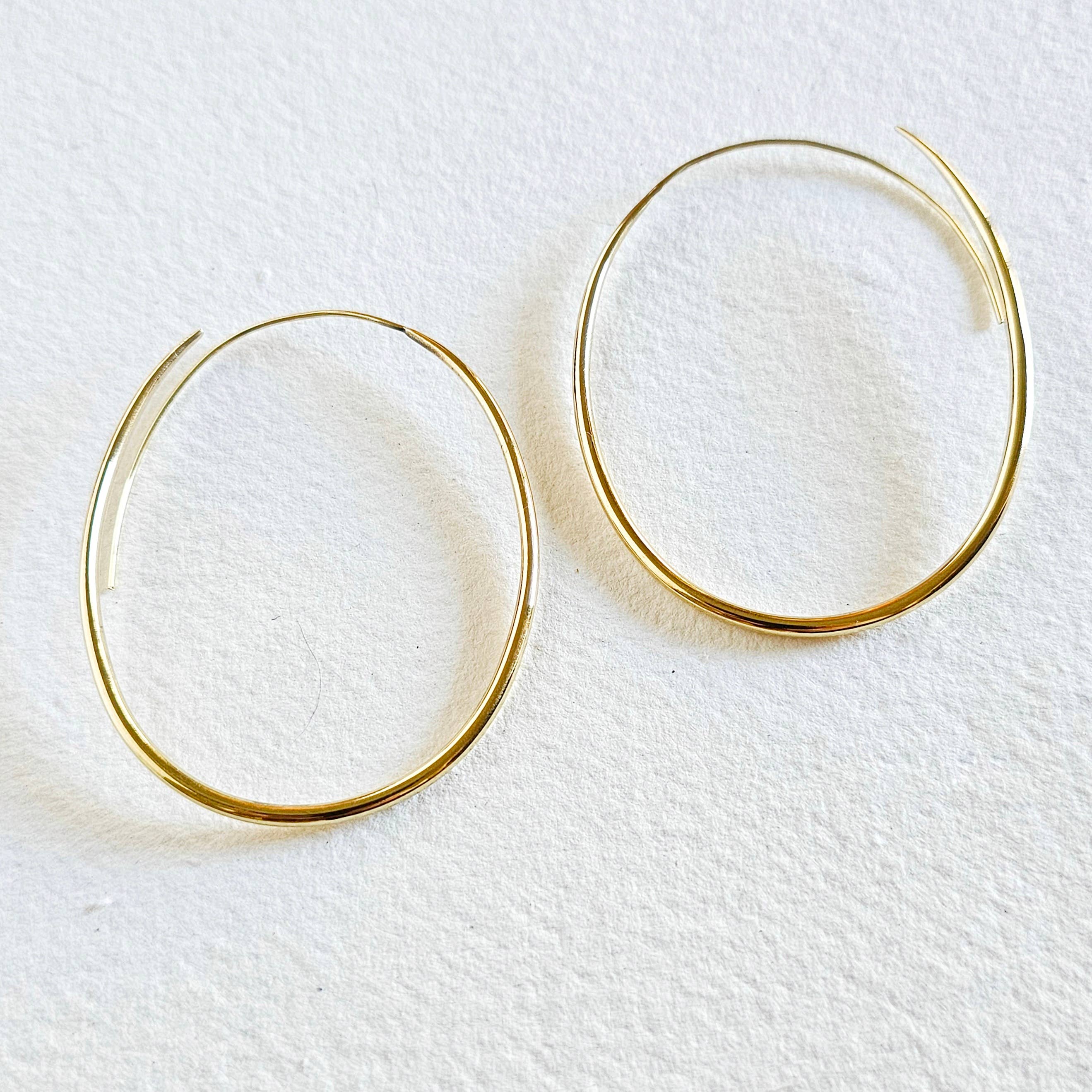 Bisjoux Brass Light Thread Oval Hoop Earrings