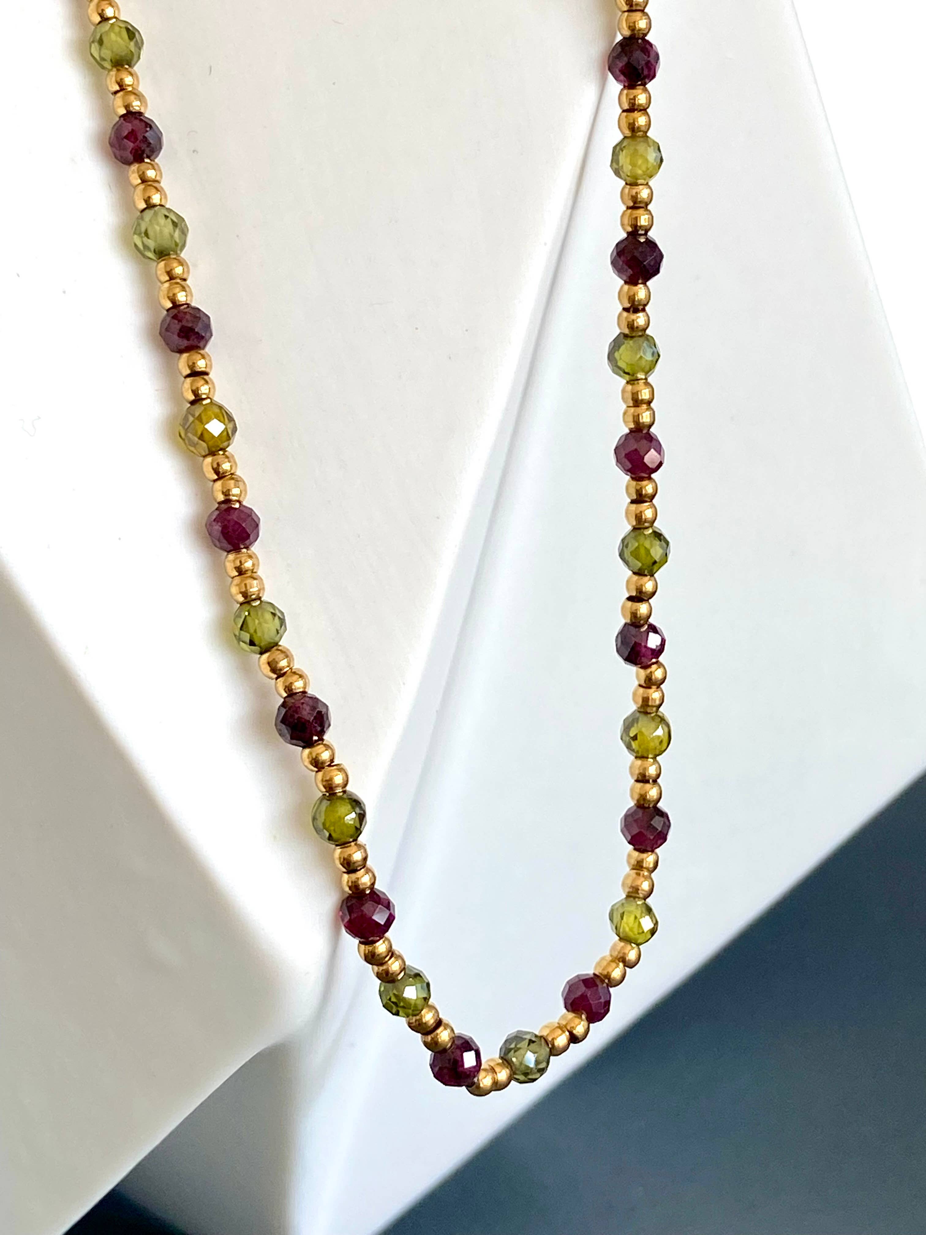 Little Hen Salma Necklace