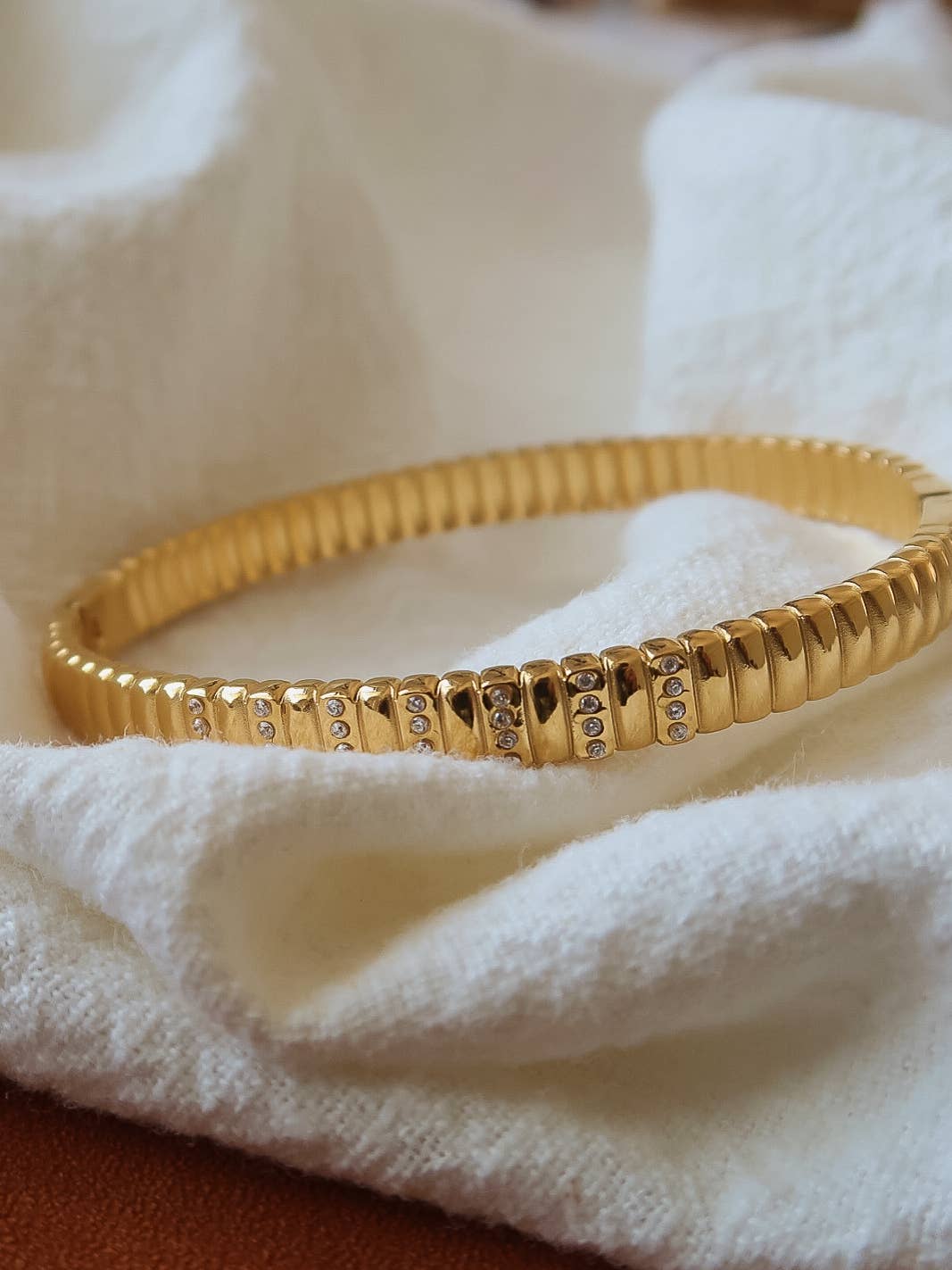 Flânerie Monelle 18K Gold Non-Tarnish CZ Bangle Bracelet