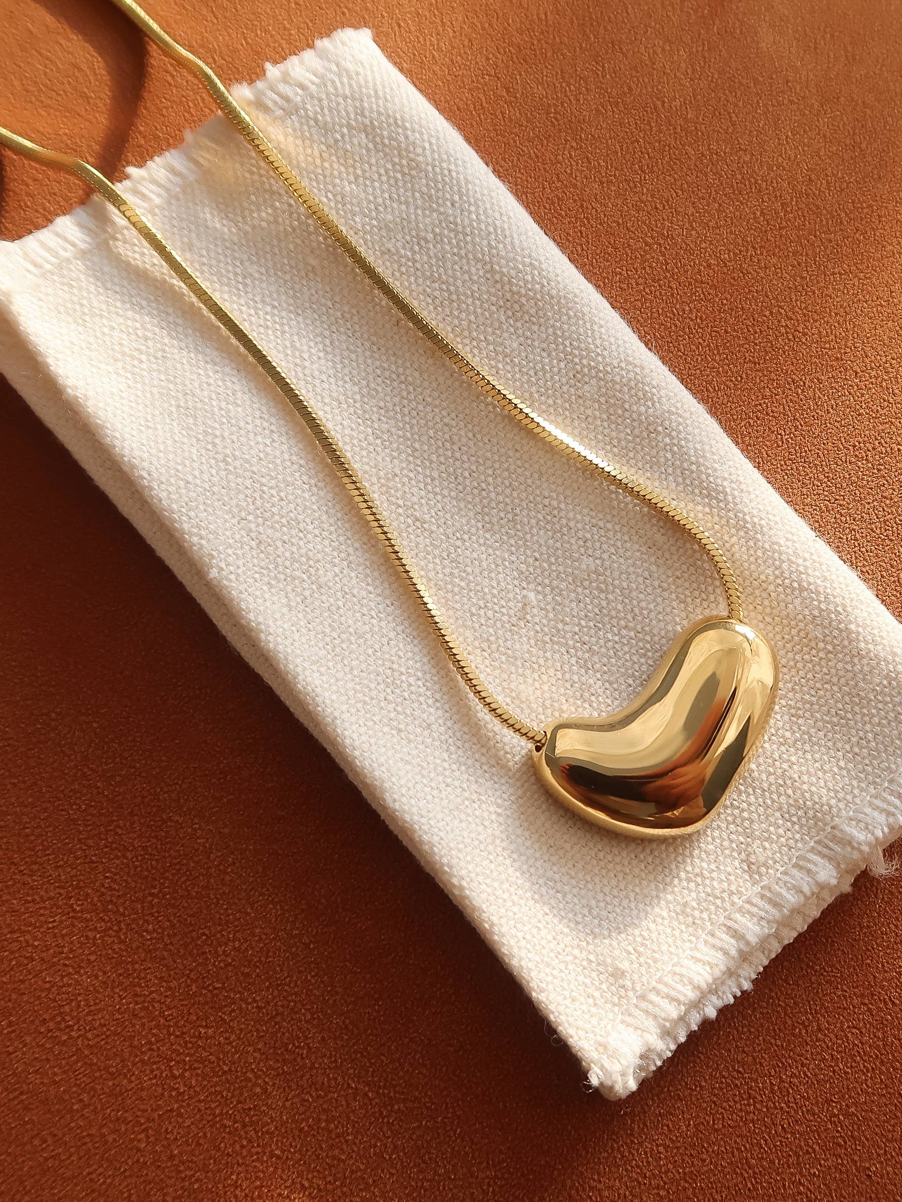Flânerie Louis 18K Gold Puffy Heart Necklace