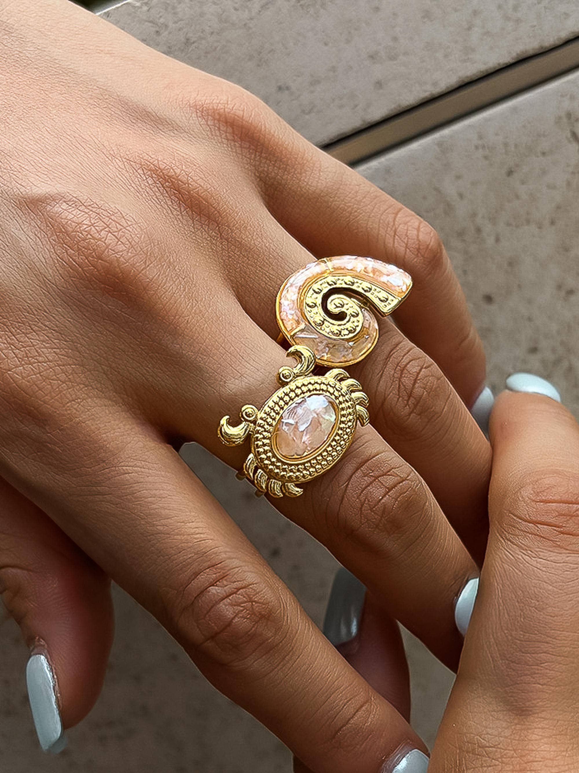 Flânerie Shellnee 18K Gold Non-Tarnish Shell Spiral Statement Ring
