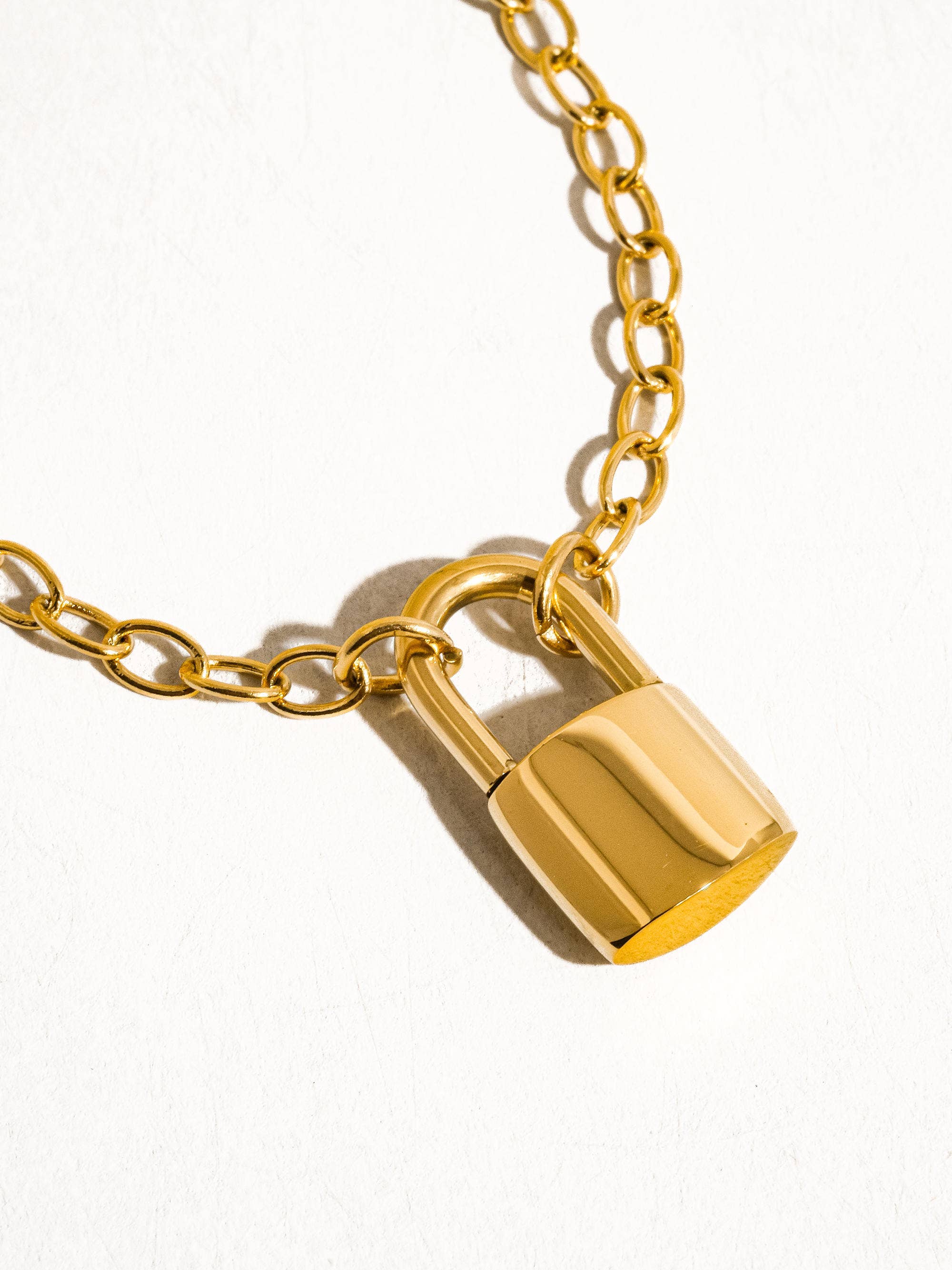 Flânerie Locky 18K Lock Chain Necklace