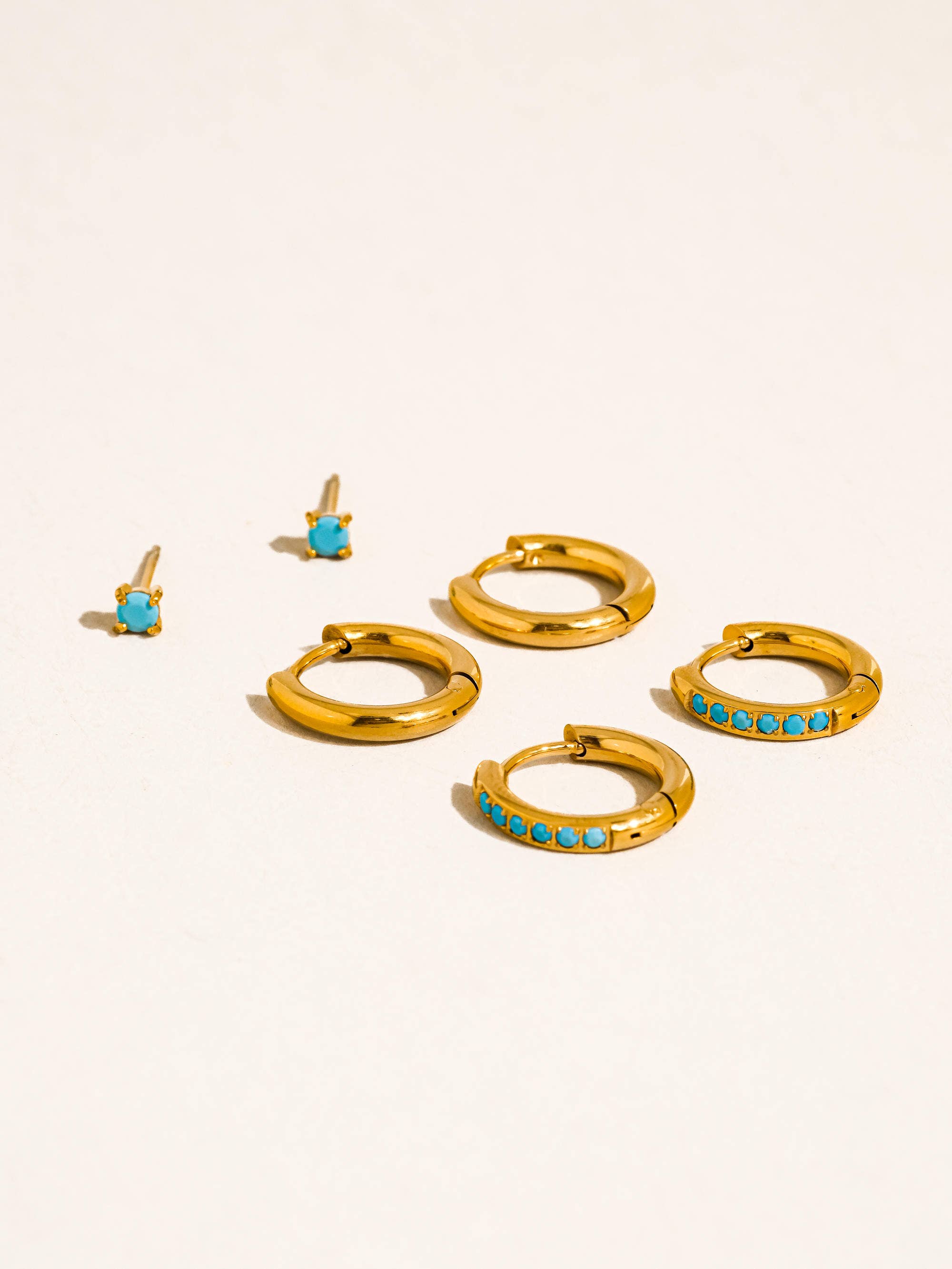 Flânerie Ivalo 18K Gold Turquoise Huggie Earring Set